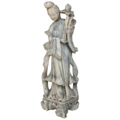 knospenstatue aus geschnitztem Jadestein aus dem 19