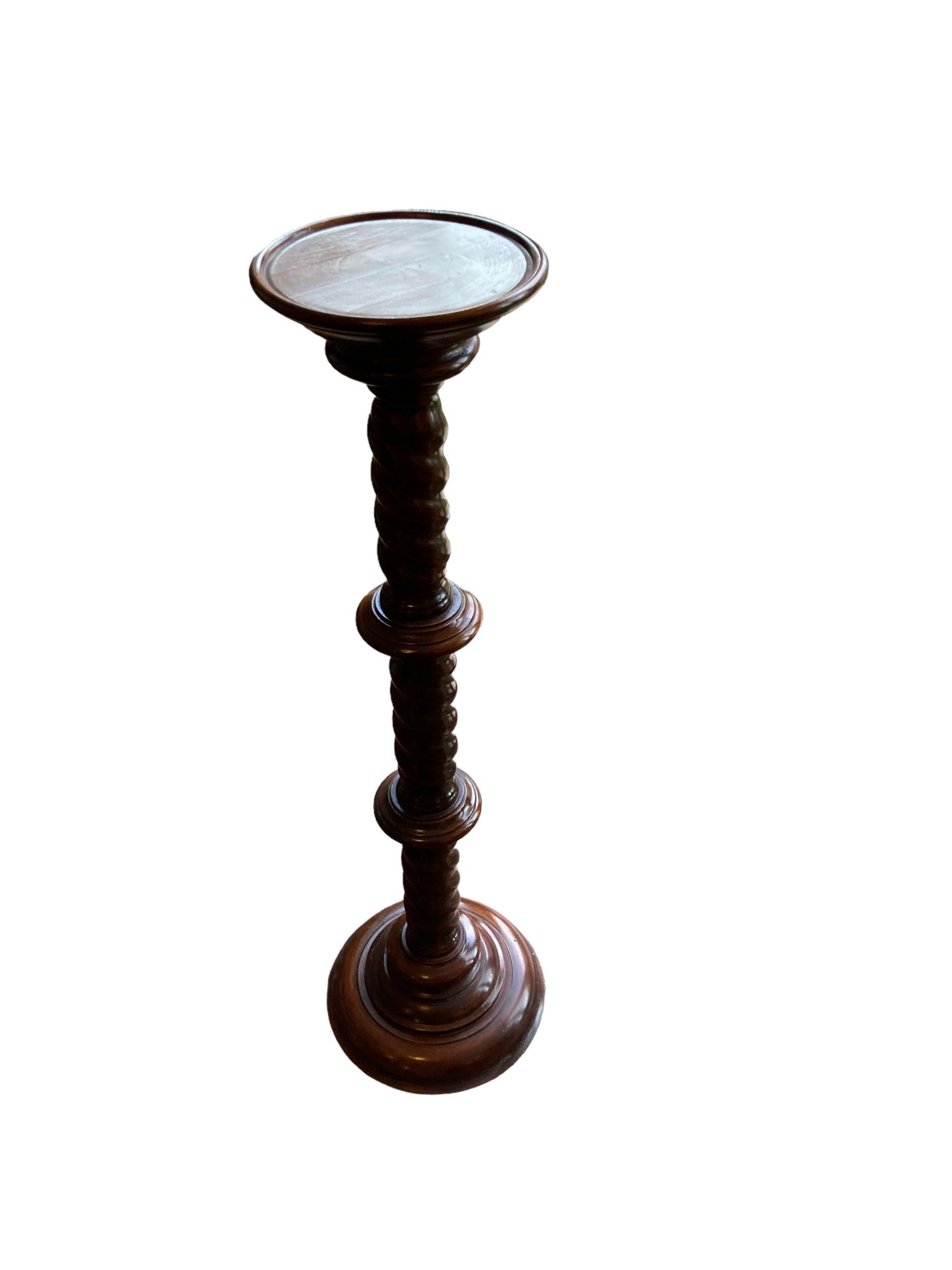 19th Century Carved Mahogany Pedestal Torchere/ Jardinere In Good Condition For Sale In Bishop's Stortford, GB