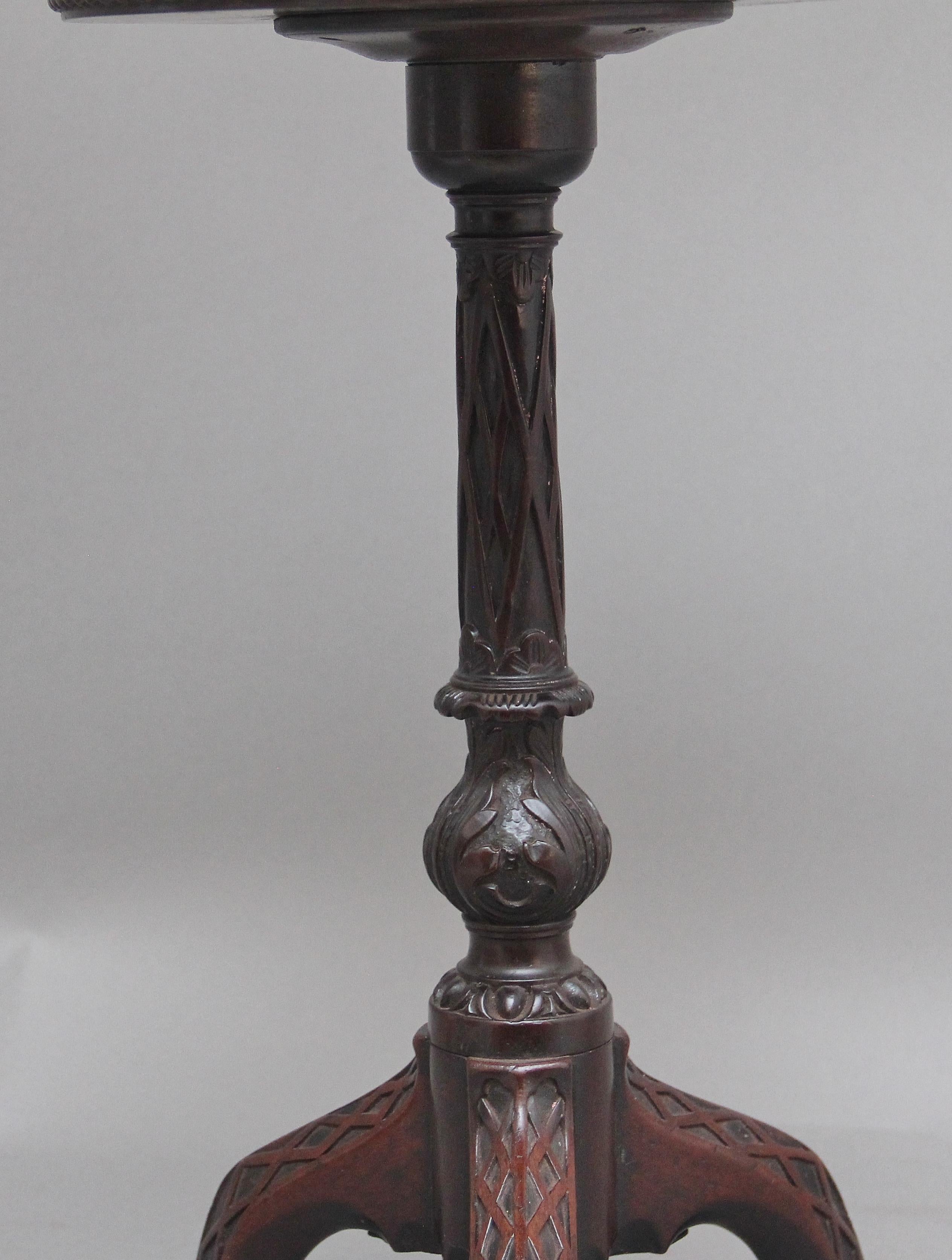 19th Century carved mahogany tripod table In Good Condition For Sale In Martlesham, GB