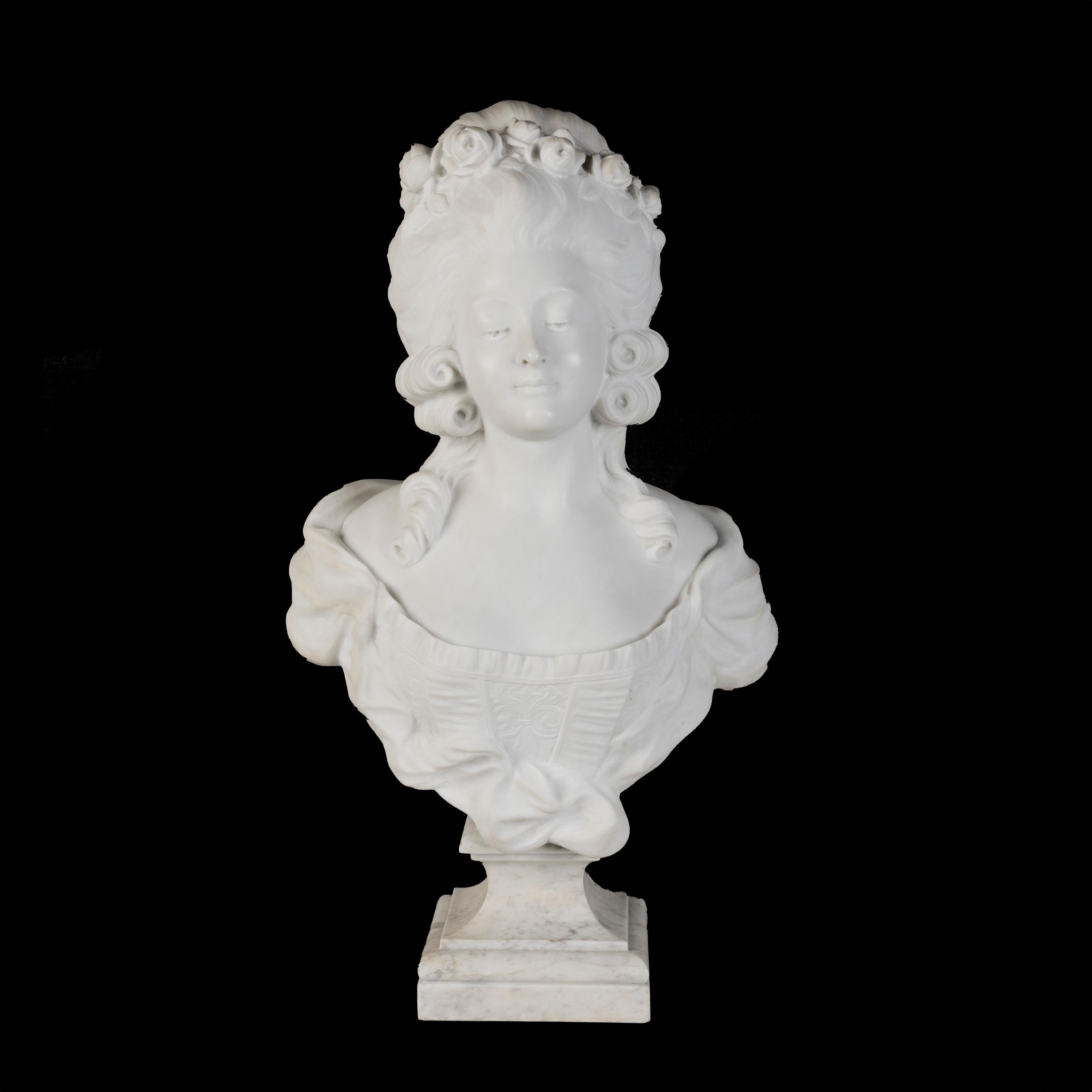 Sculpté à la main Buste Confidante de Marie-Antoinette en marbre sculpté du 19ème siècle en vente