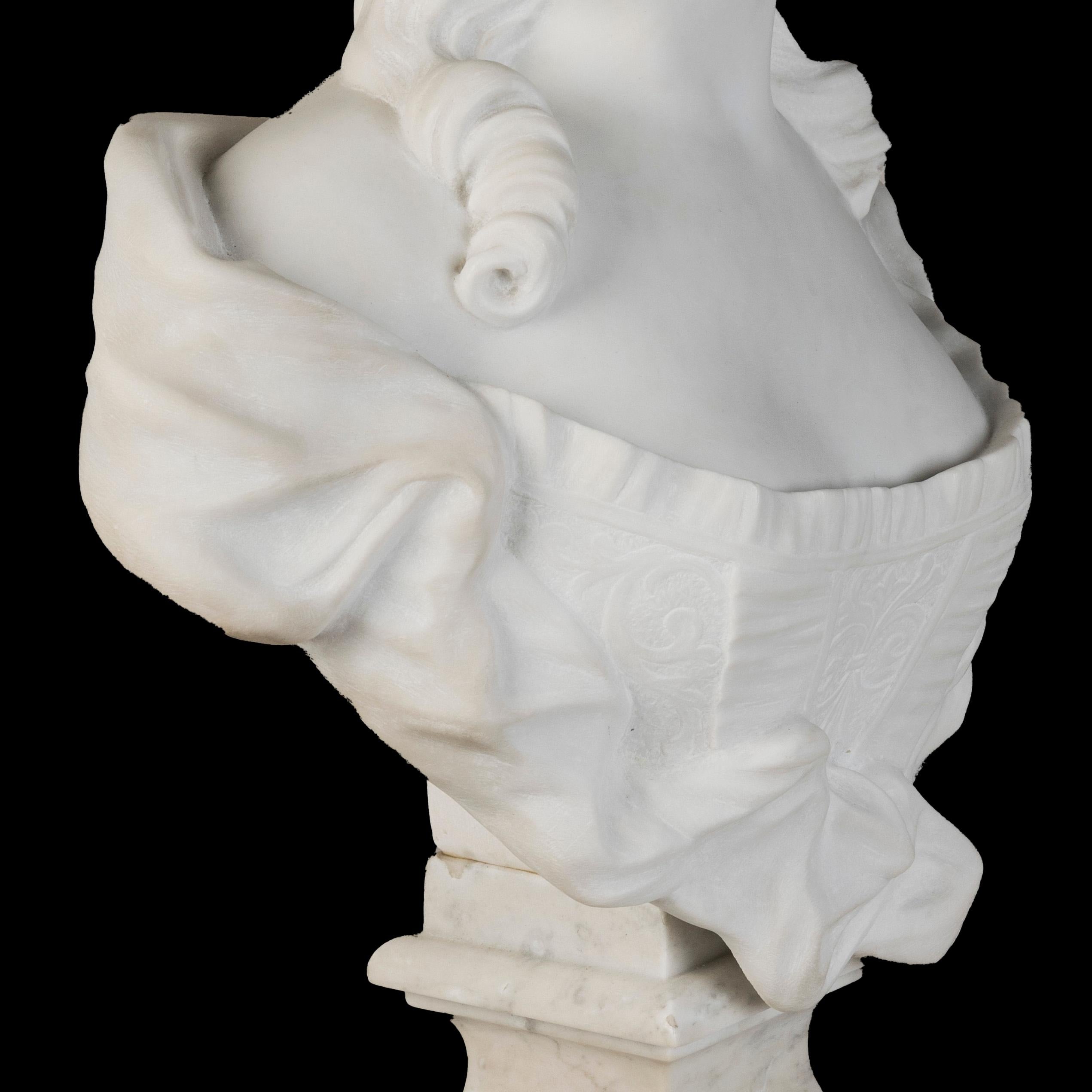 XIXe siècle Buste Confidante de Marie-Antoinette en marbre sculpté du 19ème siècle en vente