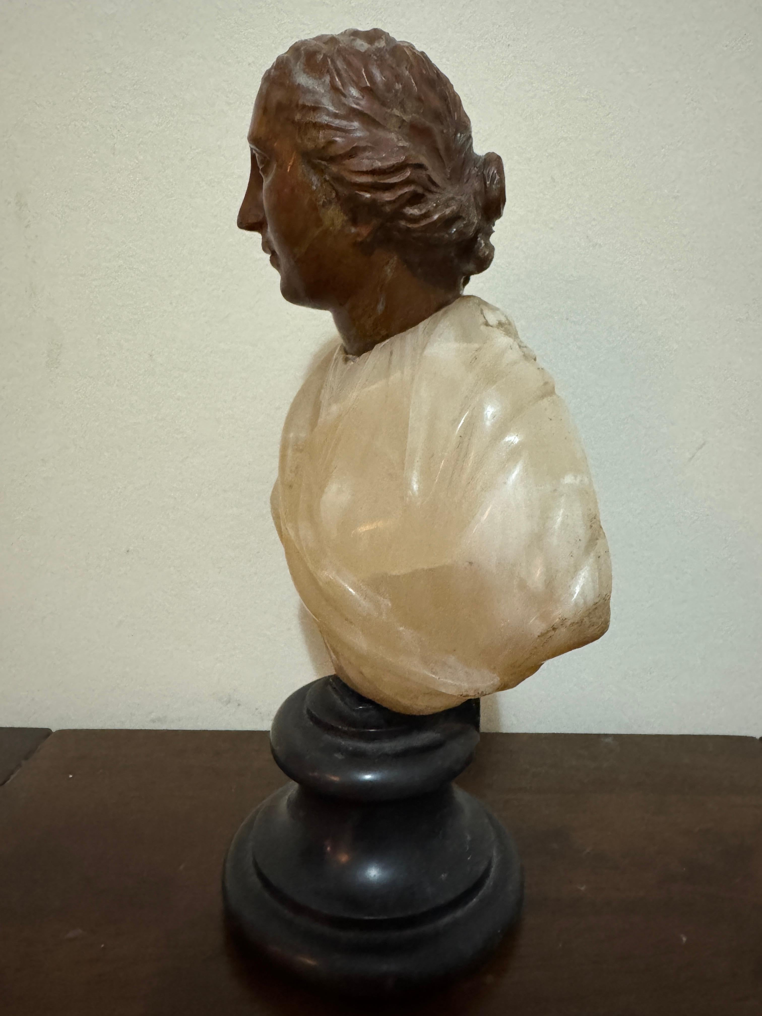 Geschnitztes Marmorporträt einer Frau aus dem 19. im Angebot 6