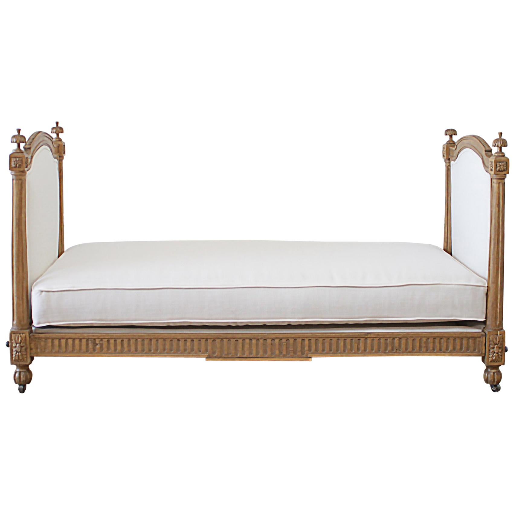 19th Century Carved Natural Walnut Daybed with White Upholstery