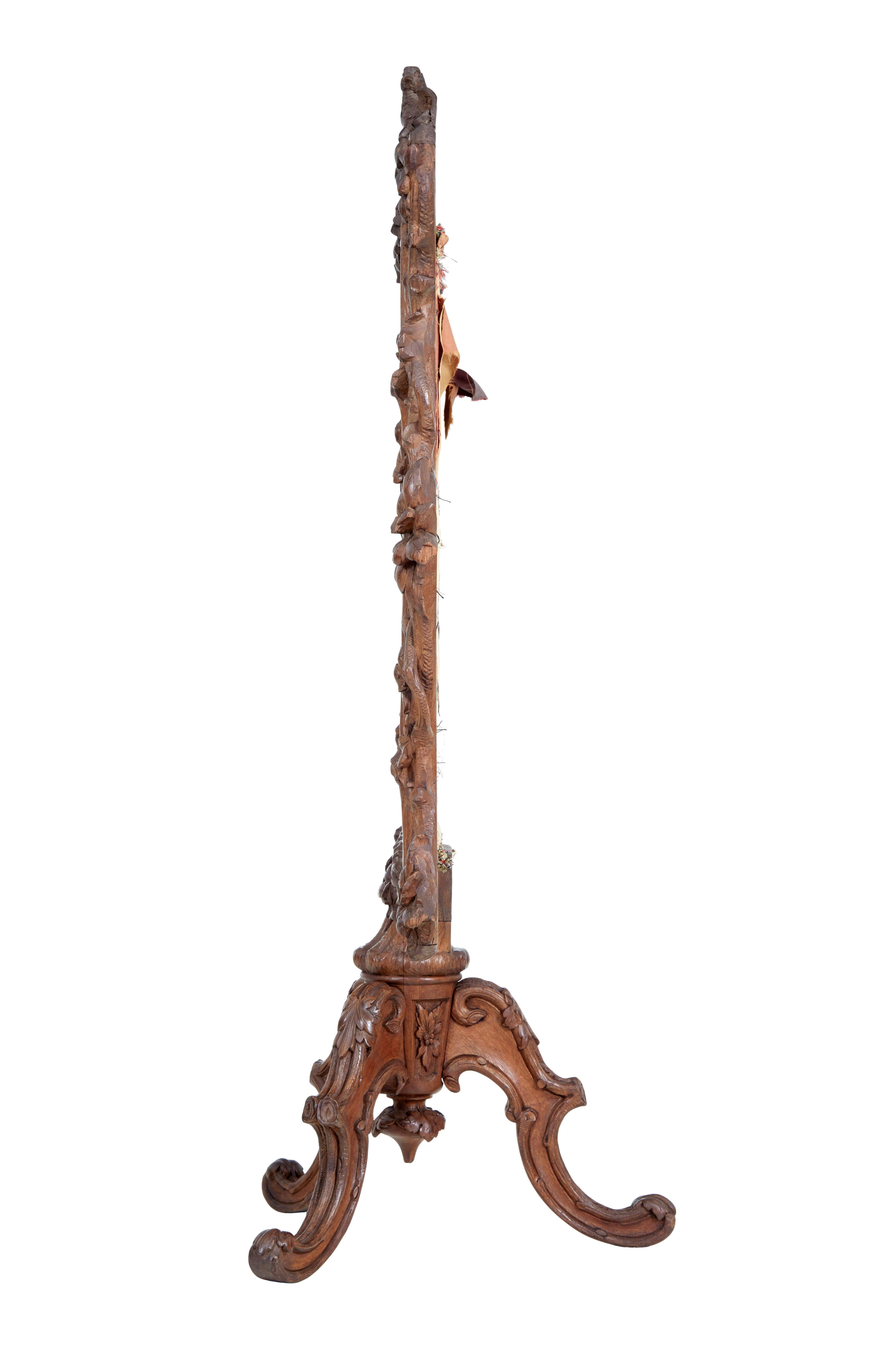 19th Century carved oak black forest fire screen In Good Condition For Sale In Debenham, Suffolk