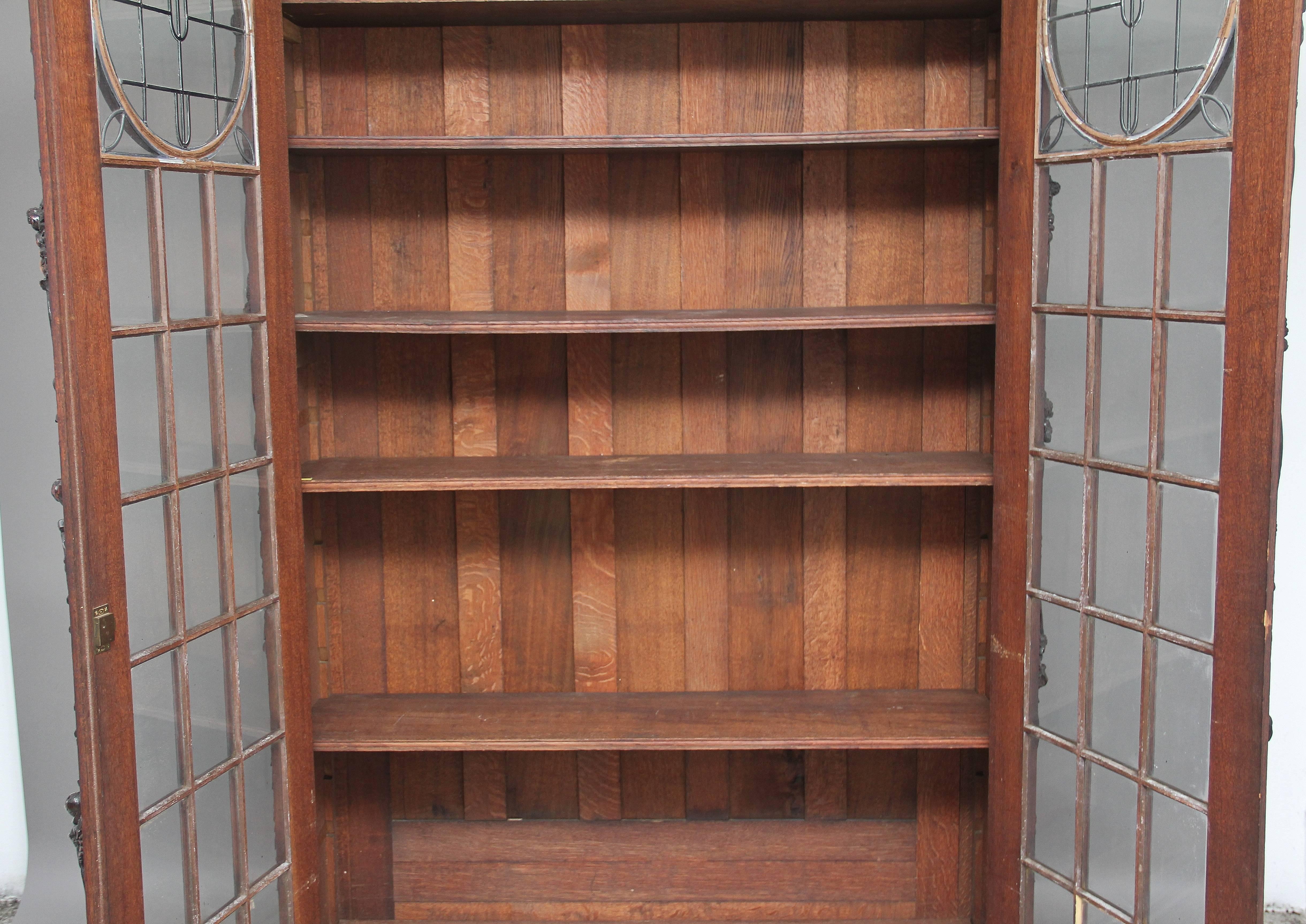 19th Century Carved Oak Bookcase In Good Condition In Martlesham, GB