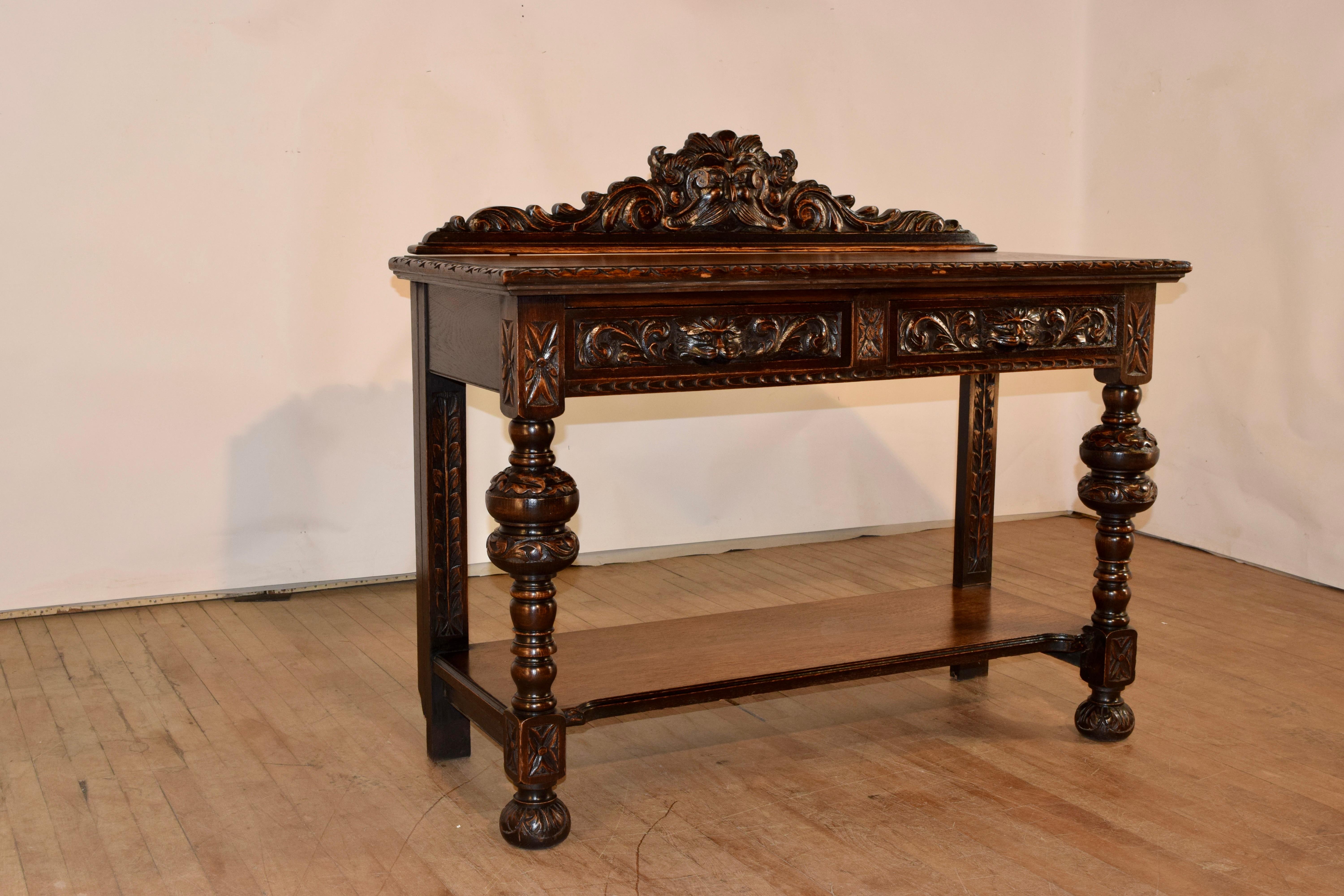 Victorien Table console en Oak sculpté du 19ème siècle en vente