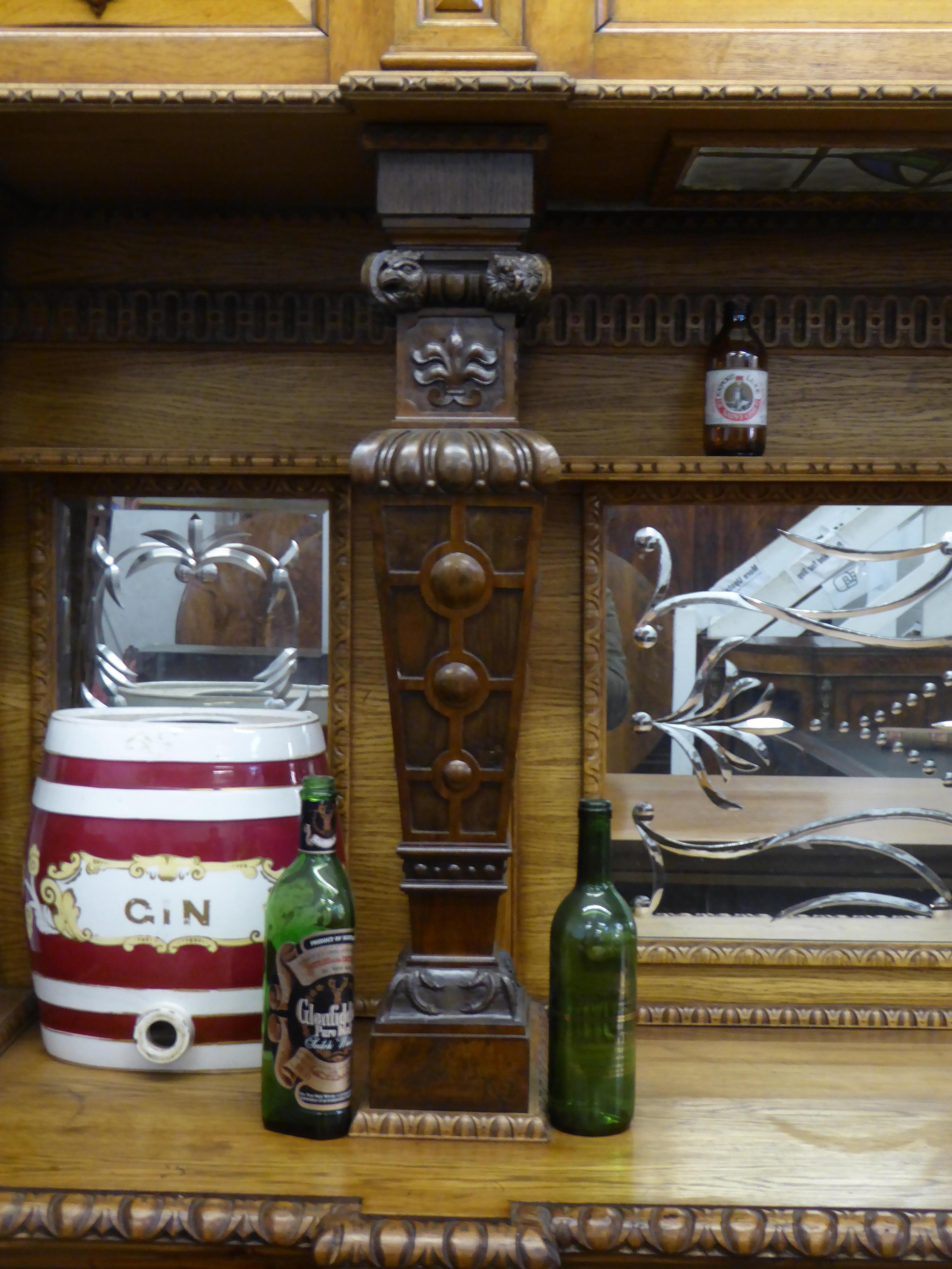 19th Century Carved Oak Huntsman's Bar 9