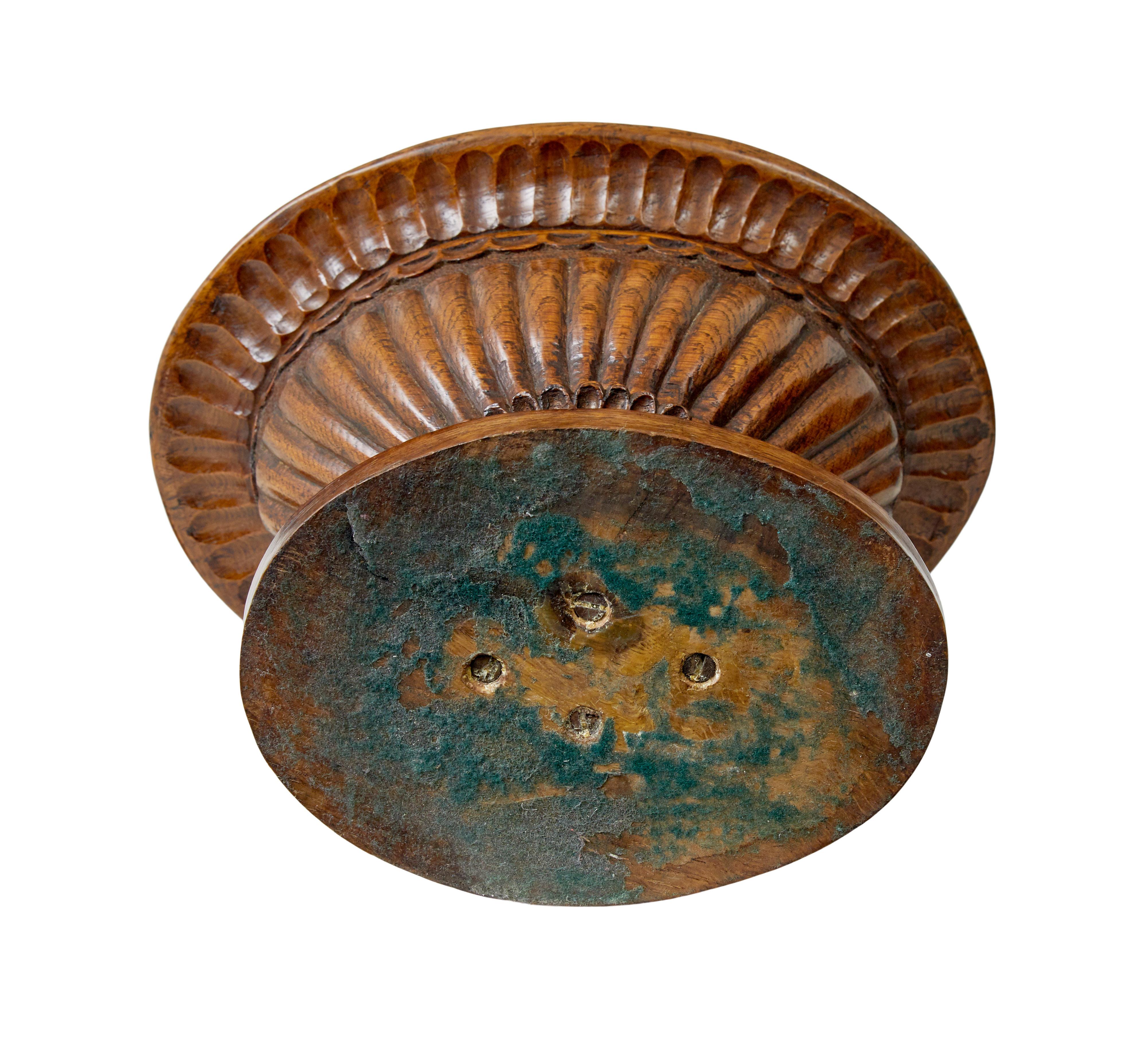 19th century carved oak liege bowl In Good Condition For Sale In Debenham, Suffolk