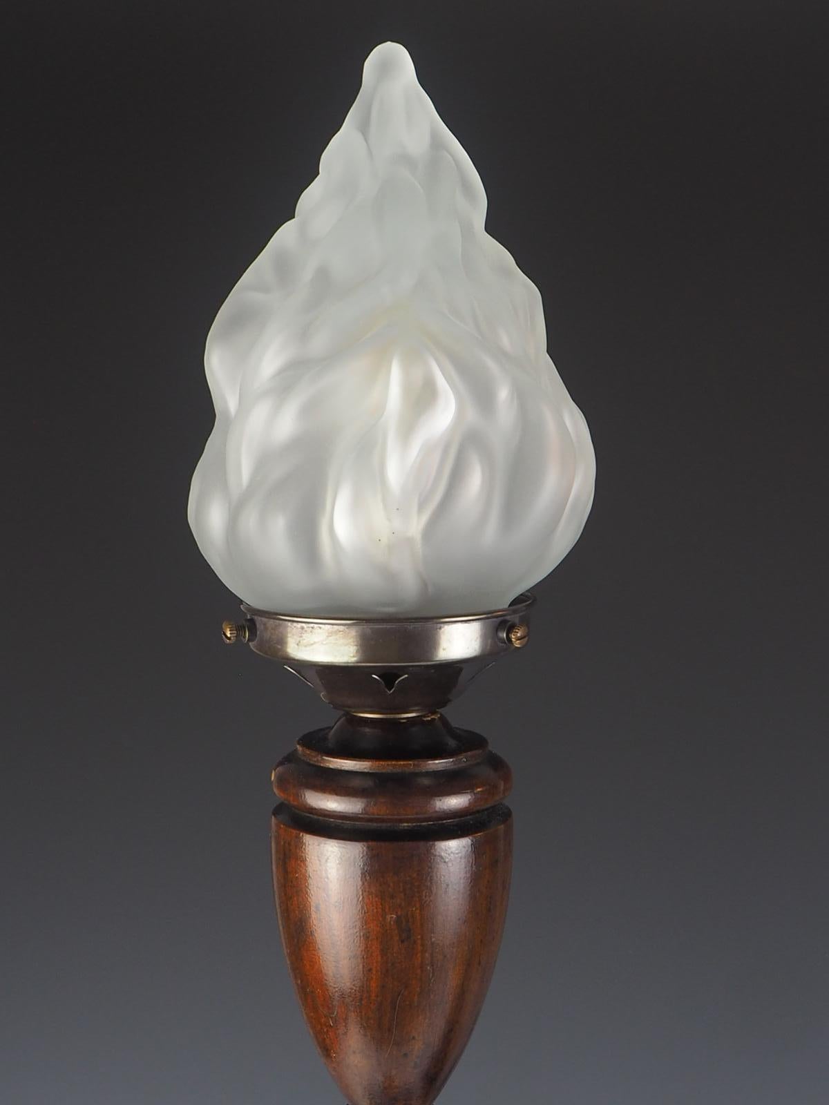 Lampes de table lion en chêne sculpté du XIXe siècle en vente 12