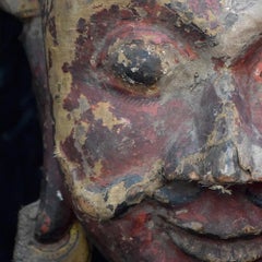Tête de dieu indien surdimensionnée sculptée du 19ème siècle