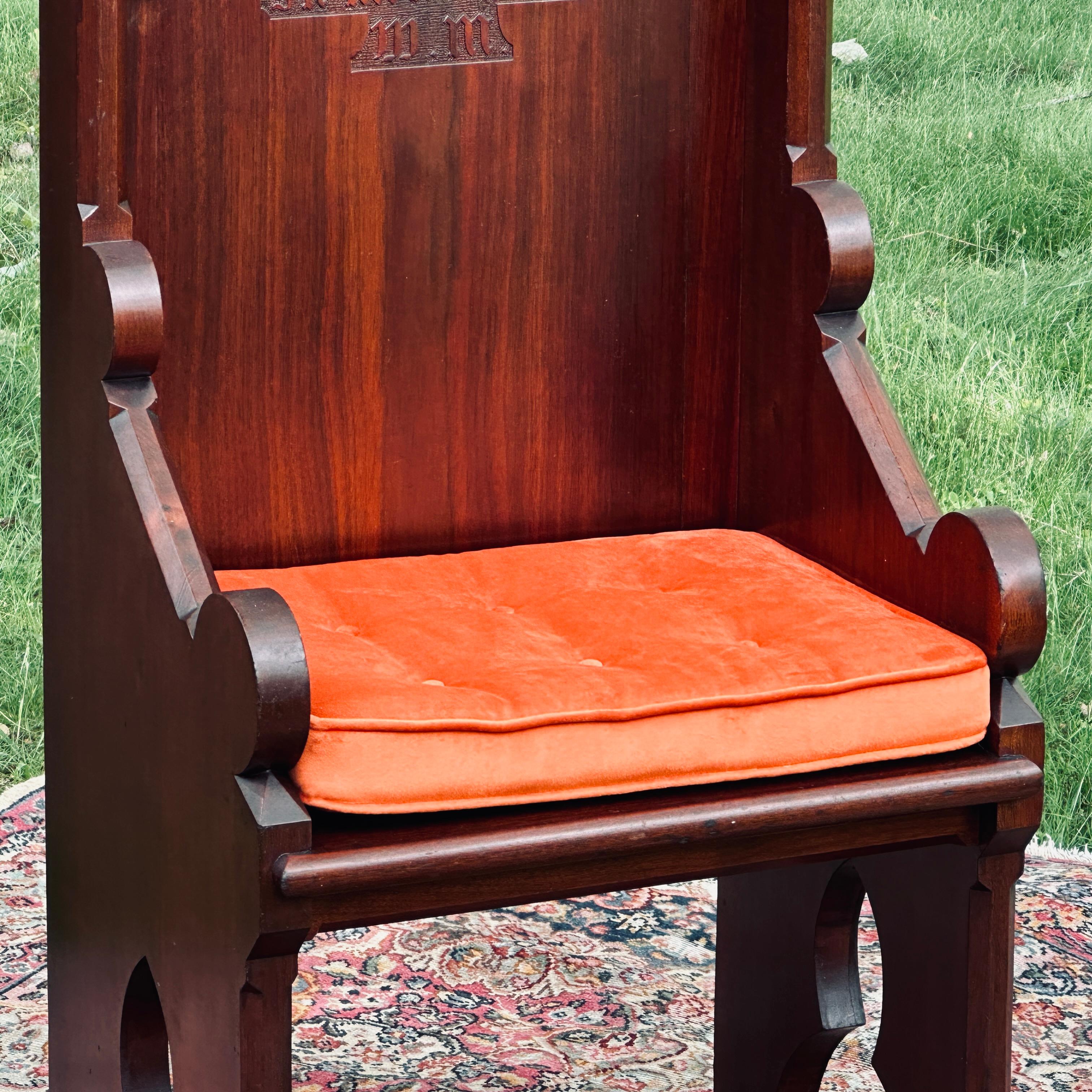 19th Century Carved Solid Mahogany Bishops Cathedral Throne Chair  For Sale 5