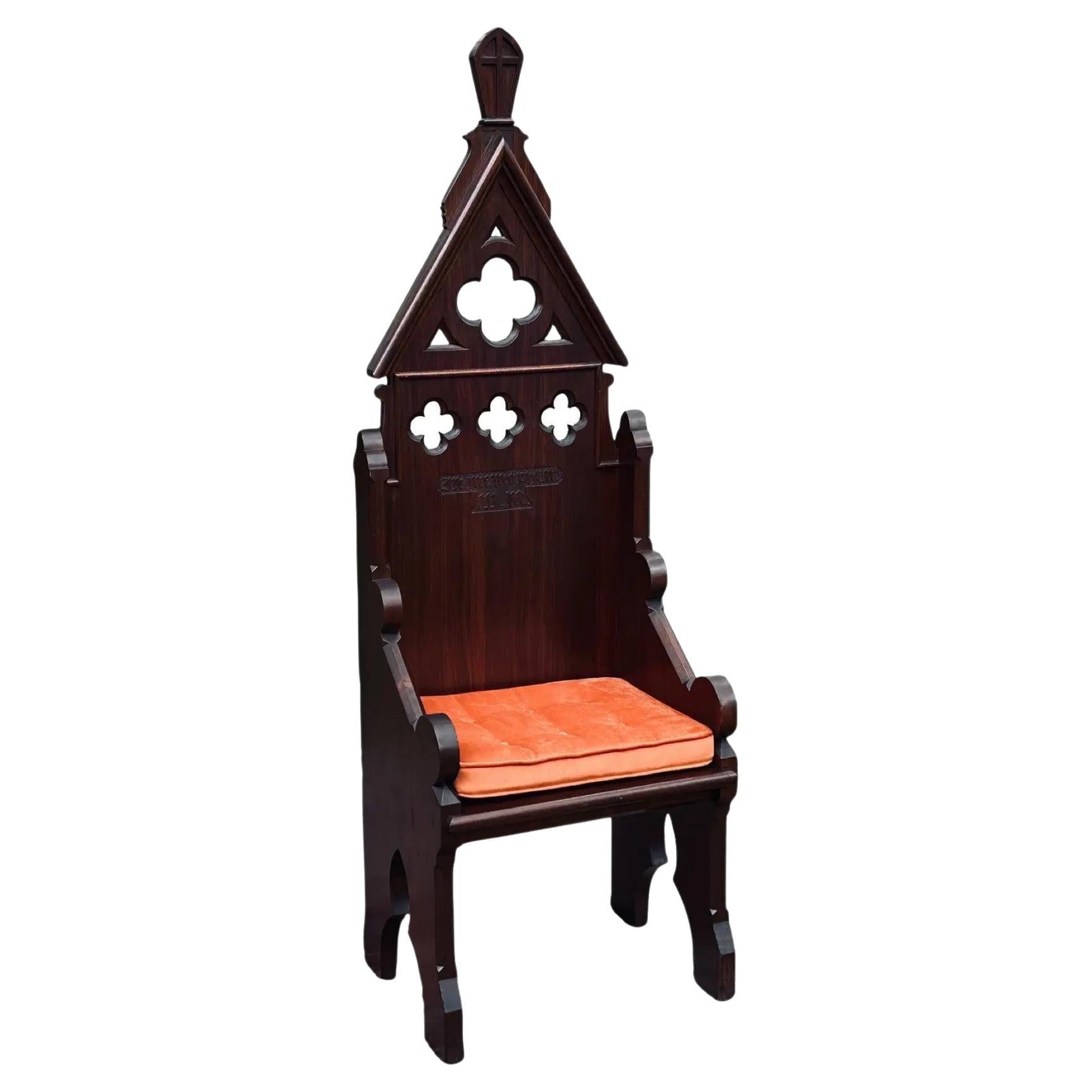 Chaise d'évêque à trône en acajou massif sculpté du 19e siècle 