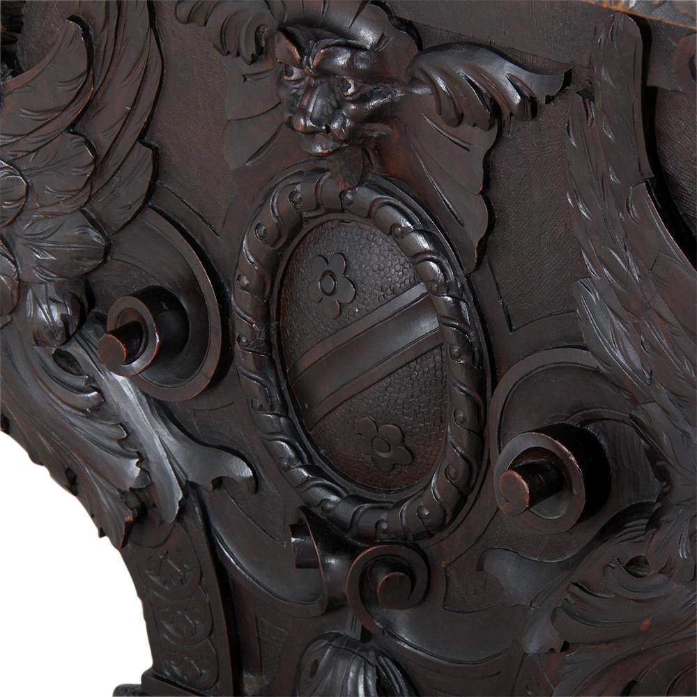 19th Century Carved Walnut Italian Library or Centre Table Renaissance Revival In Good Condition In Vancouver, British Columbia