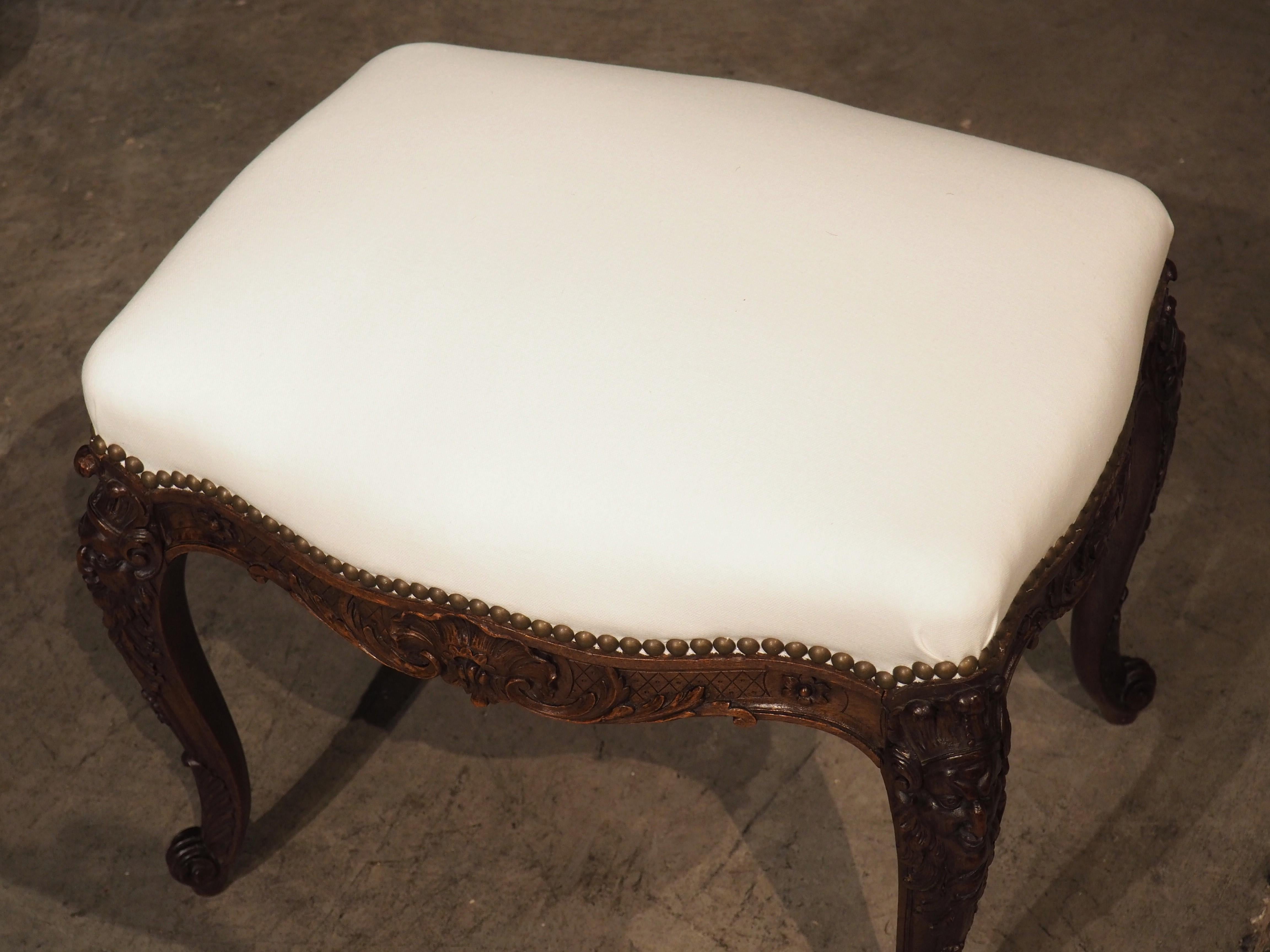 19th Century Carved Walnut Regence Style Tabouret from France For Sale 5