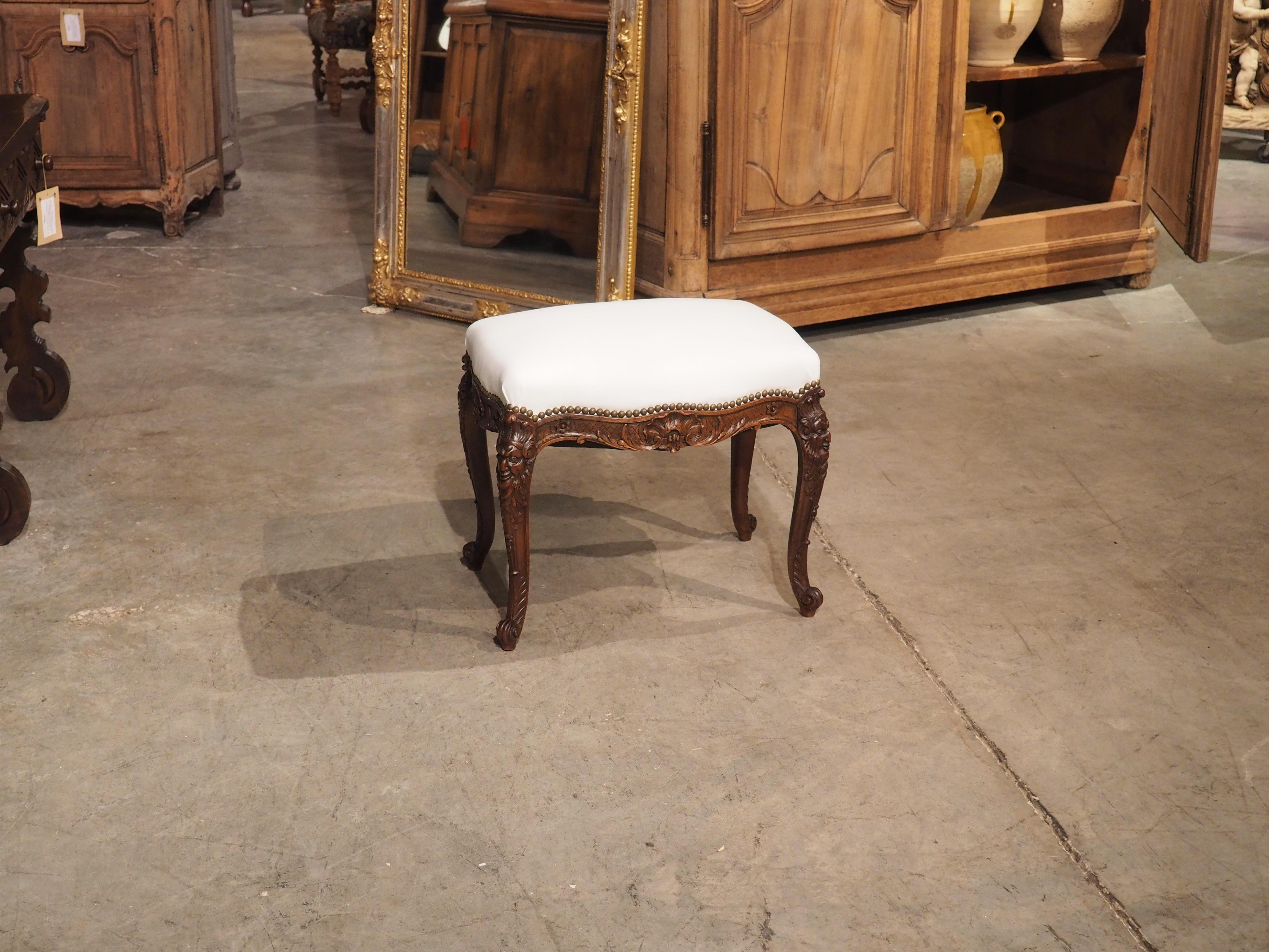 19th Century Carved Walnut Regence Style Tabouret from France For Sale 6
