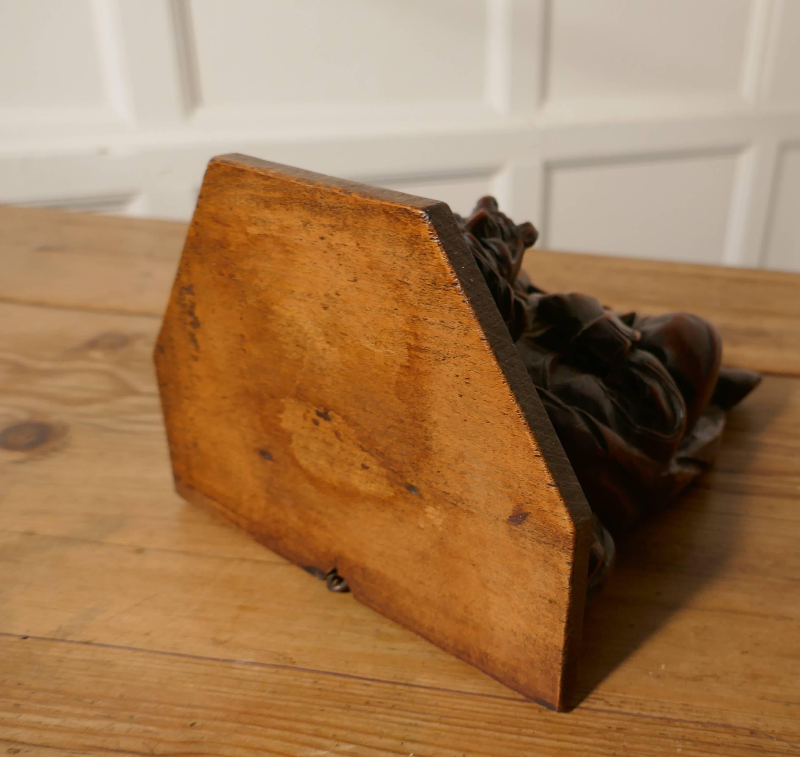19th Century Carved Walnut Wall Bracket, Medieval Magician In Good Condition In Chillerton, Isle of Wight