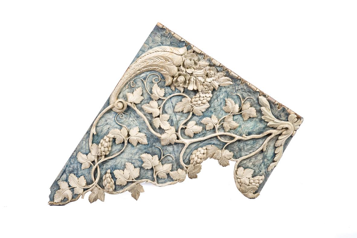 Baroque 19th Century Carved White and Blue Polychromed Grapevines Architectural Frieze
