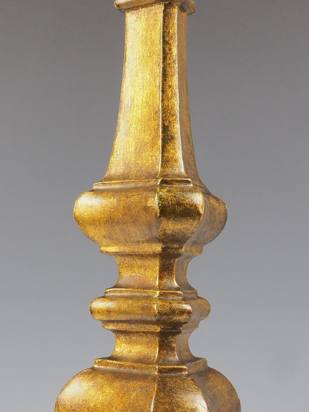 19th Century Carved Wood and Giltwood Candlestick Table Lamp For Sale 2
