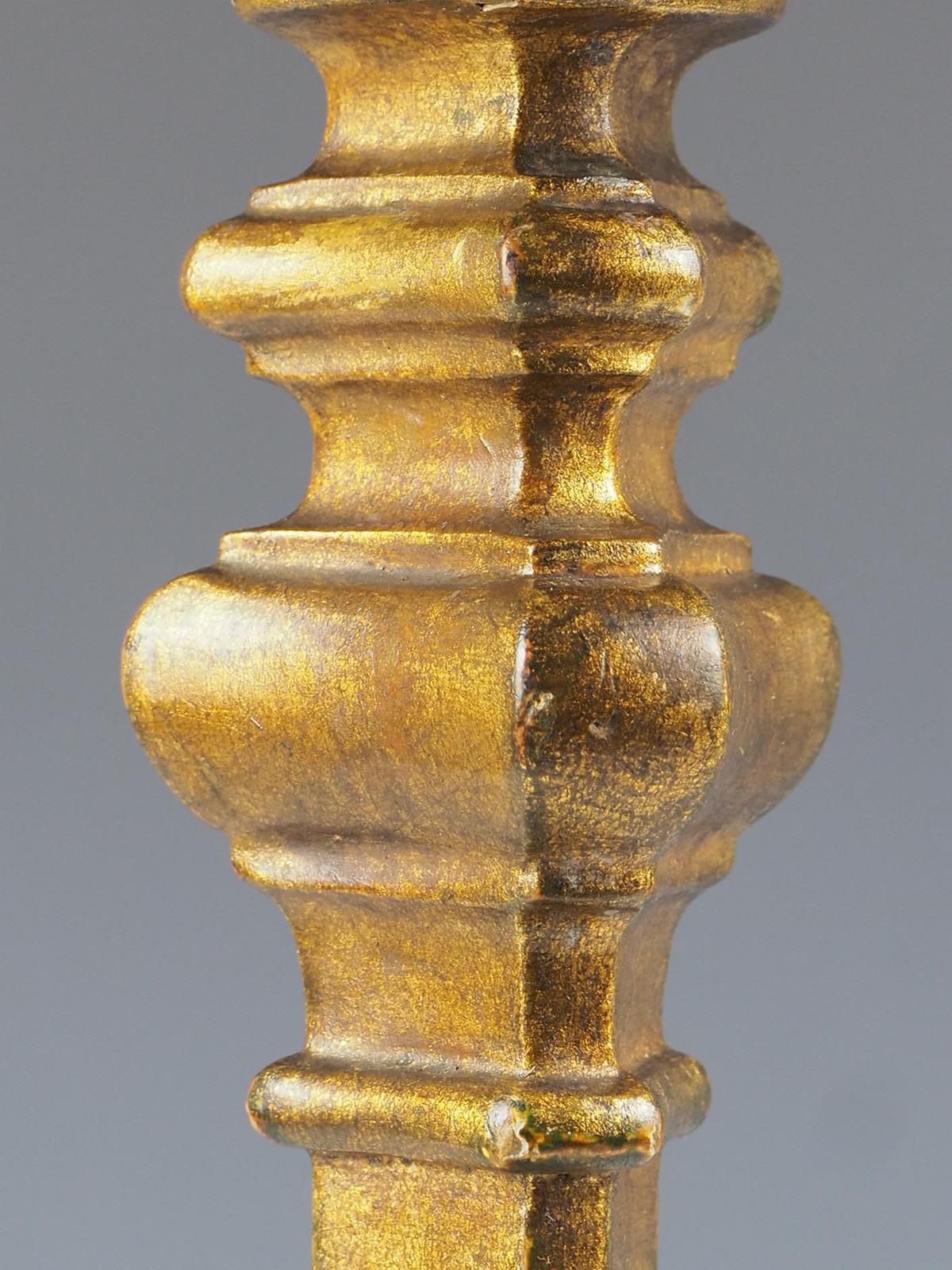 19th Century Carved Wood and Giltwood Candlestick Table Lamp For Sale 3
