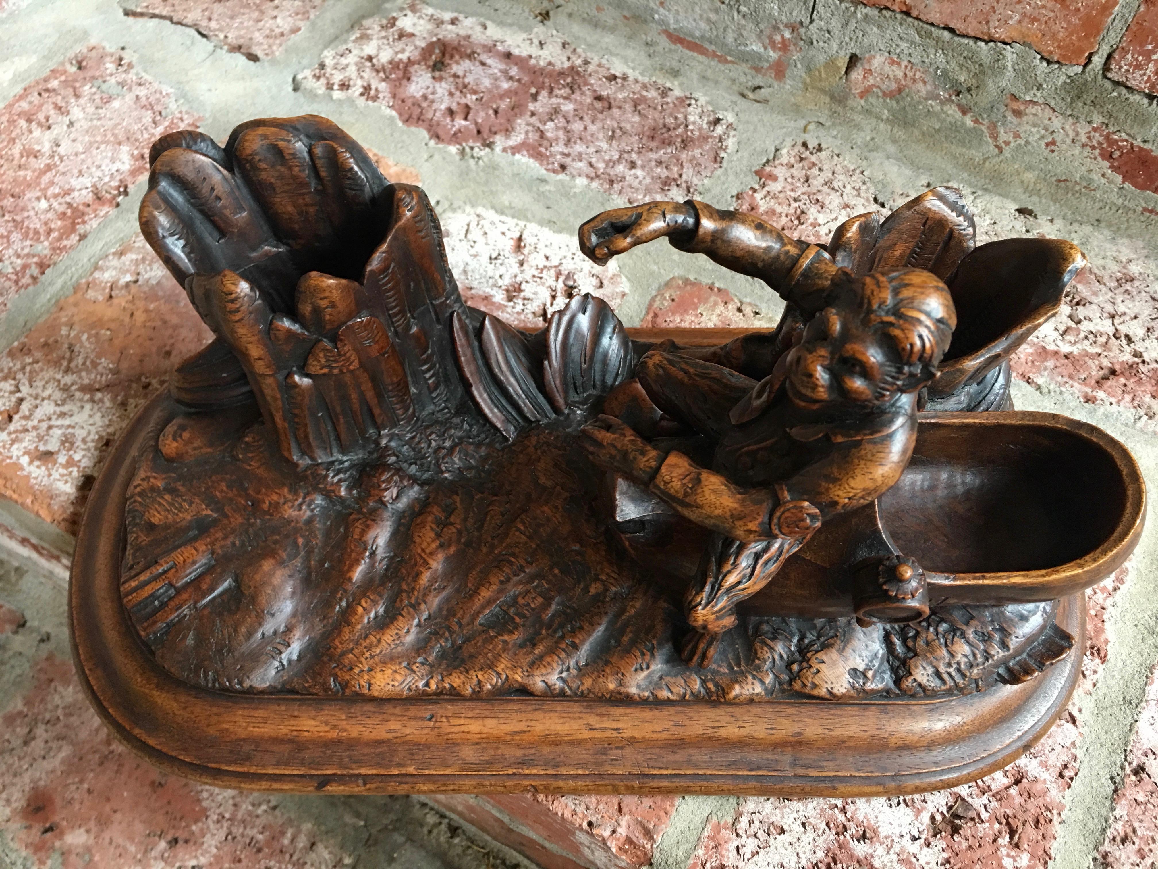 Hand-Carved 19th Century Carved Black Forest Monkey Dutch Shoe German Ink Well Militia