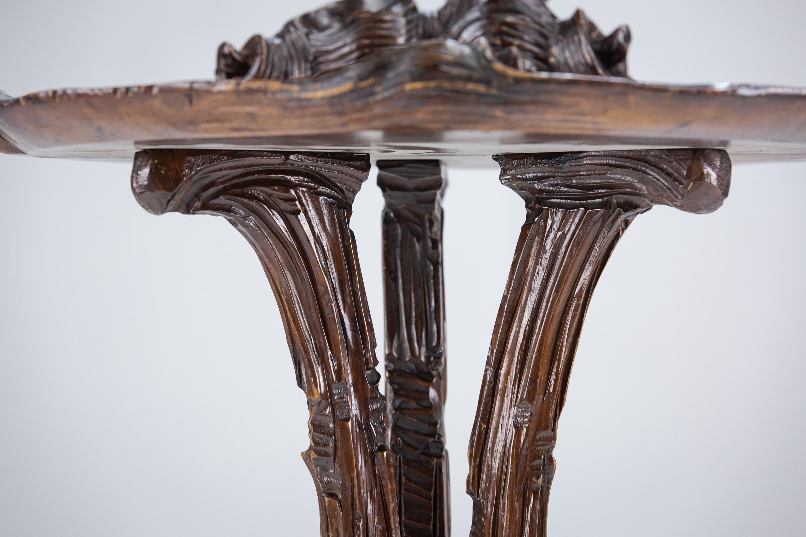 19th Century Carved Wood Grotto Table For Sale 3