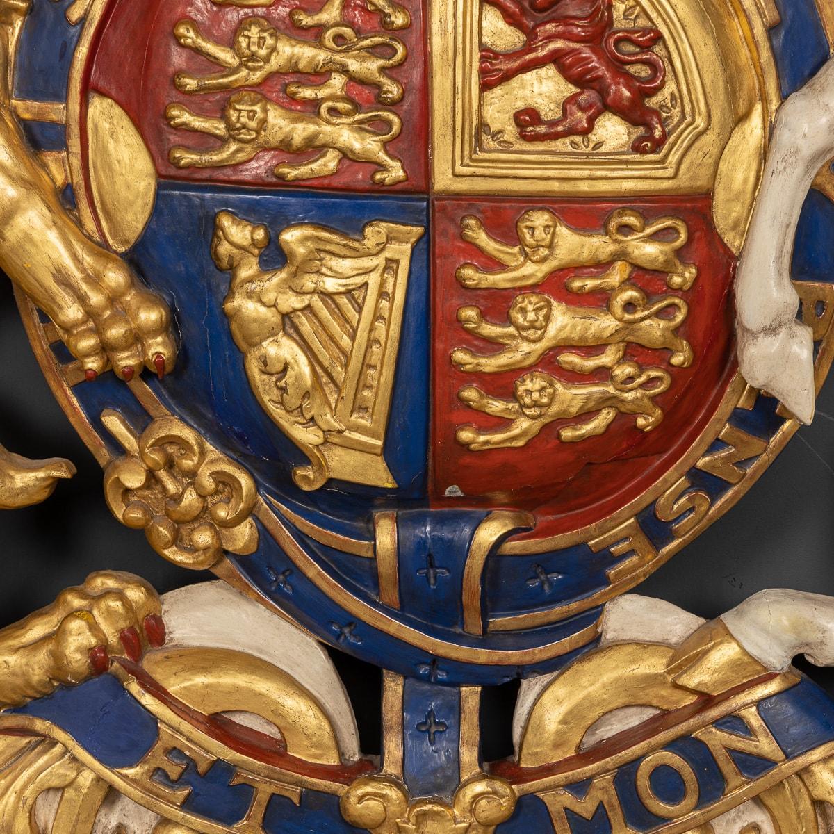 19th Century Carved Wood & Painted Royal Crest, c.1860 7