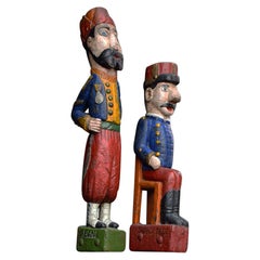 Paire de figurines de fond de foire Jeu de Massacre en bois sculpté du 19ème siècle
