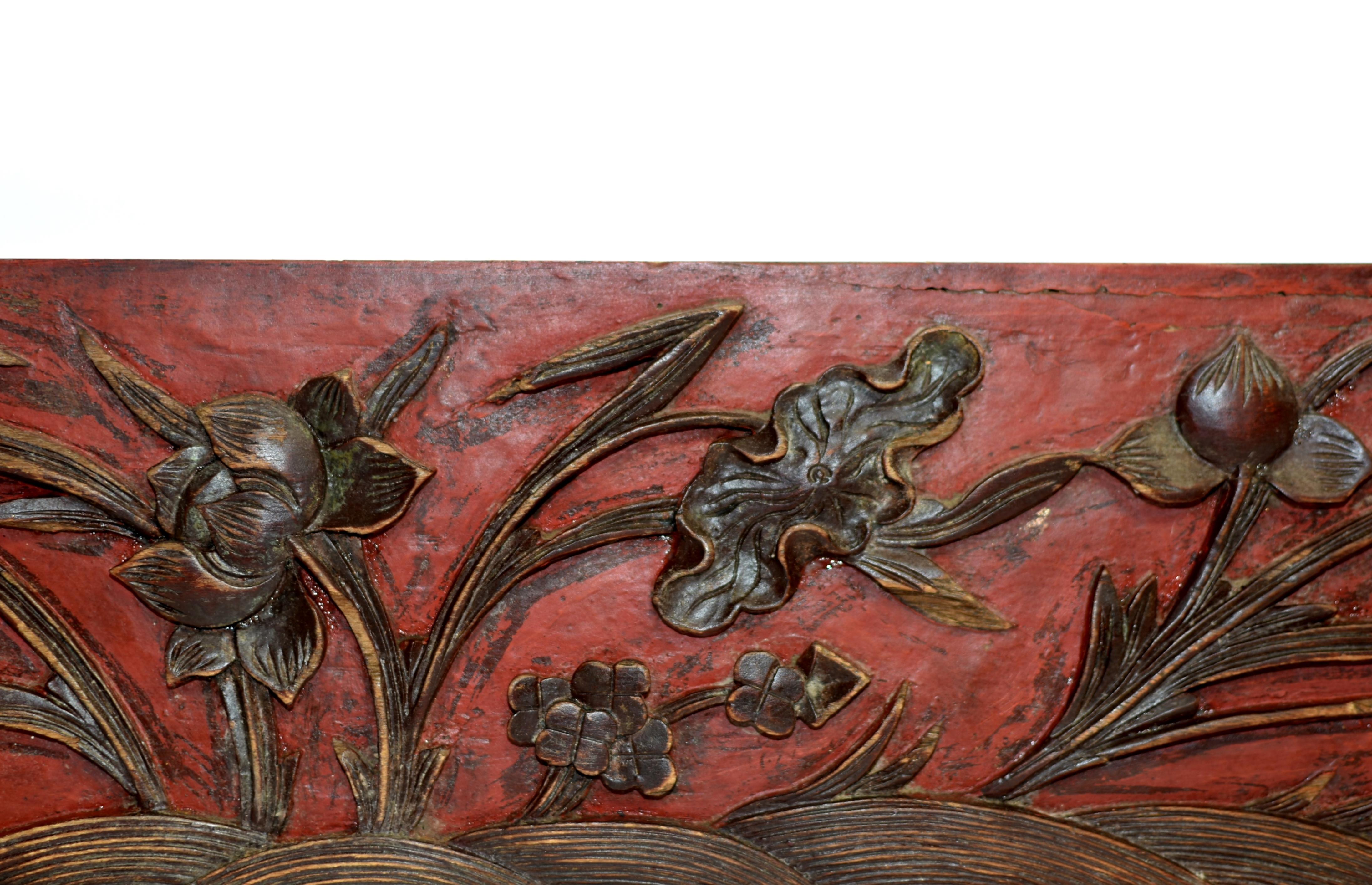 Geschnitztes Holztafelfragment eines Lotus aus dem 19. Jahrhundert im Angebot 1