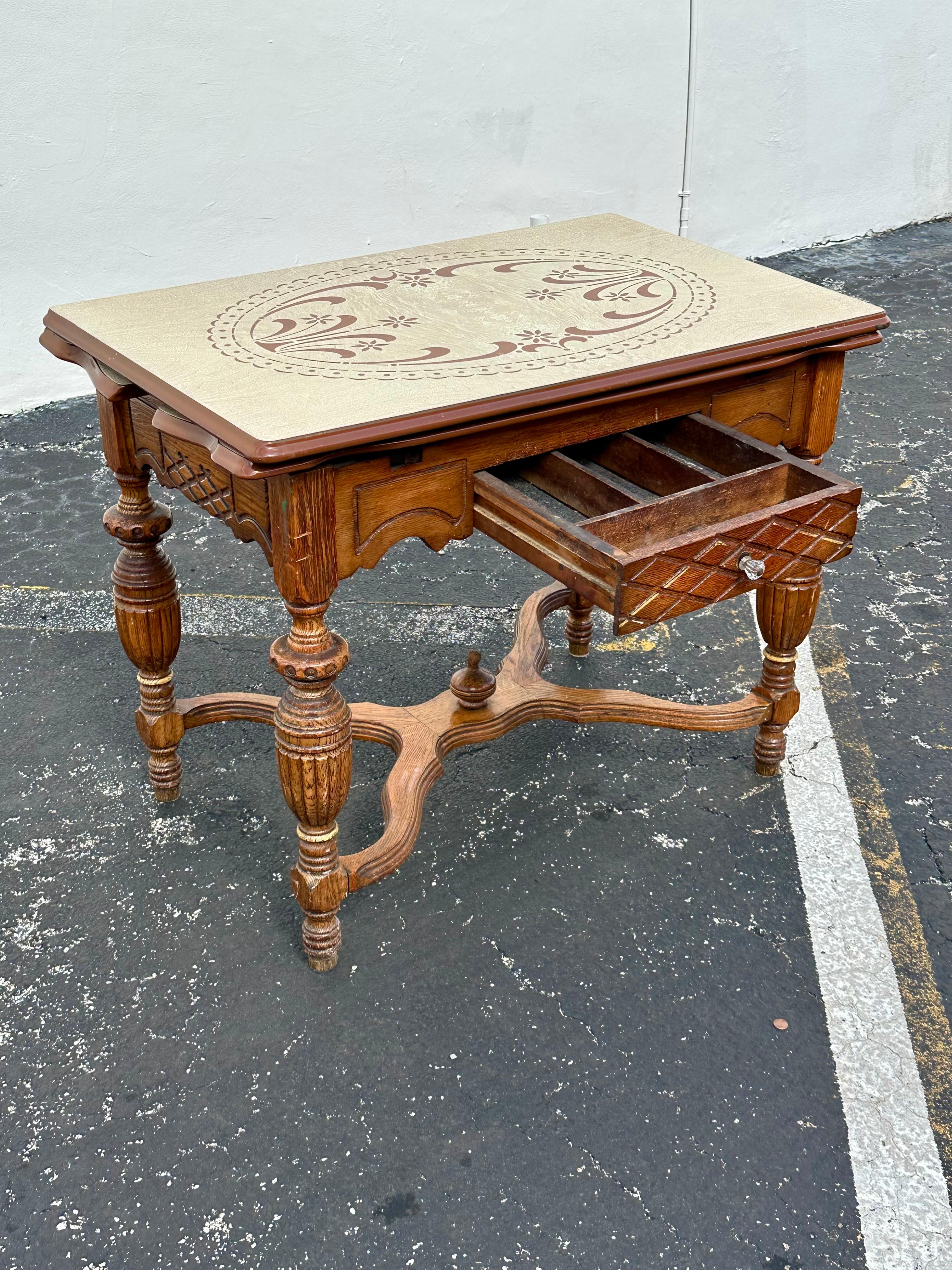 Mesa de Escritorio Extensible de Centro de Juegos de Madera de Acero Carvef del Siglo XIX en venta 5