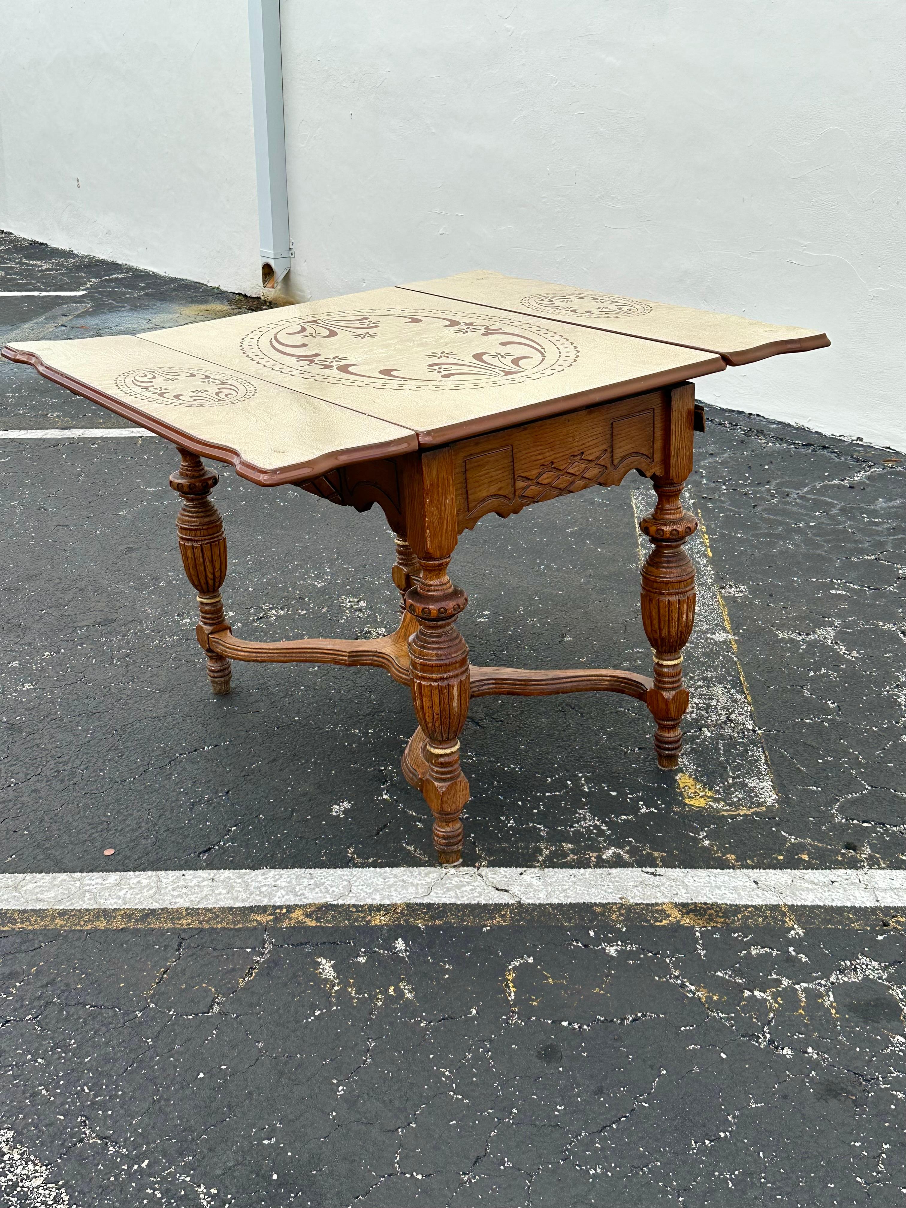 Mesa de Escritorio Extensible de Centro de Juegos de Madera de Acero Carvef del Siglo XIX en venta 9