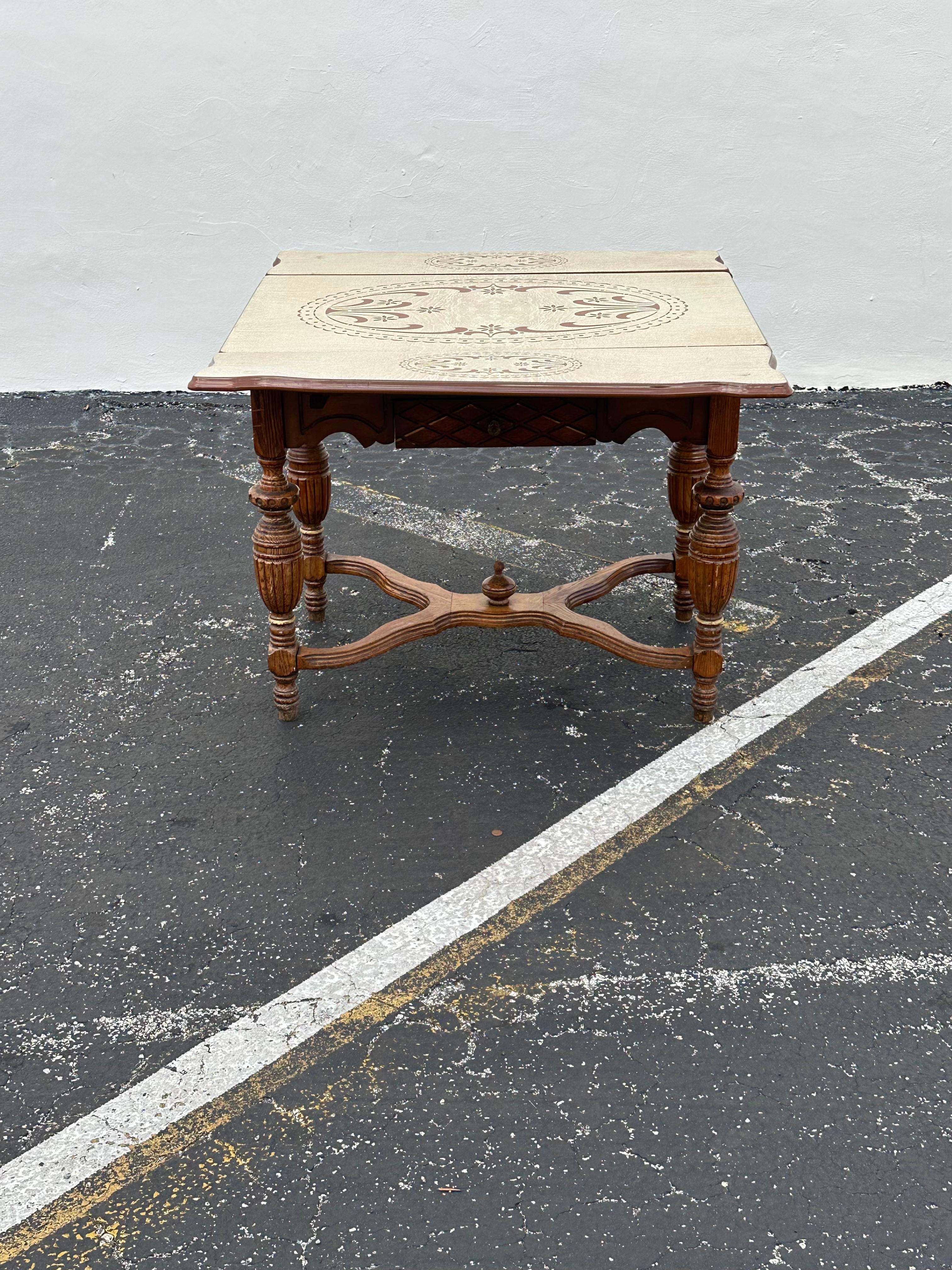 Mesa de Escritorio Extensible de Centro de Juegos de Madera de Acero Carvef del Siglo XIX en venta 10