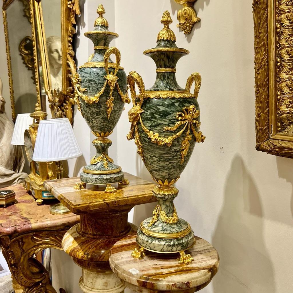 French 19th Century Cassolettes in Marble and Gilt Bronze from the Napoleon III Period For Sale