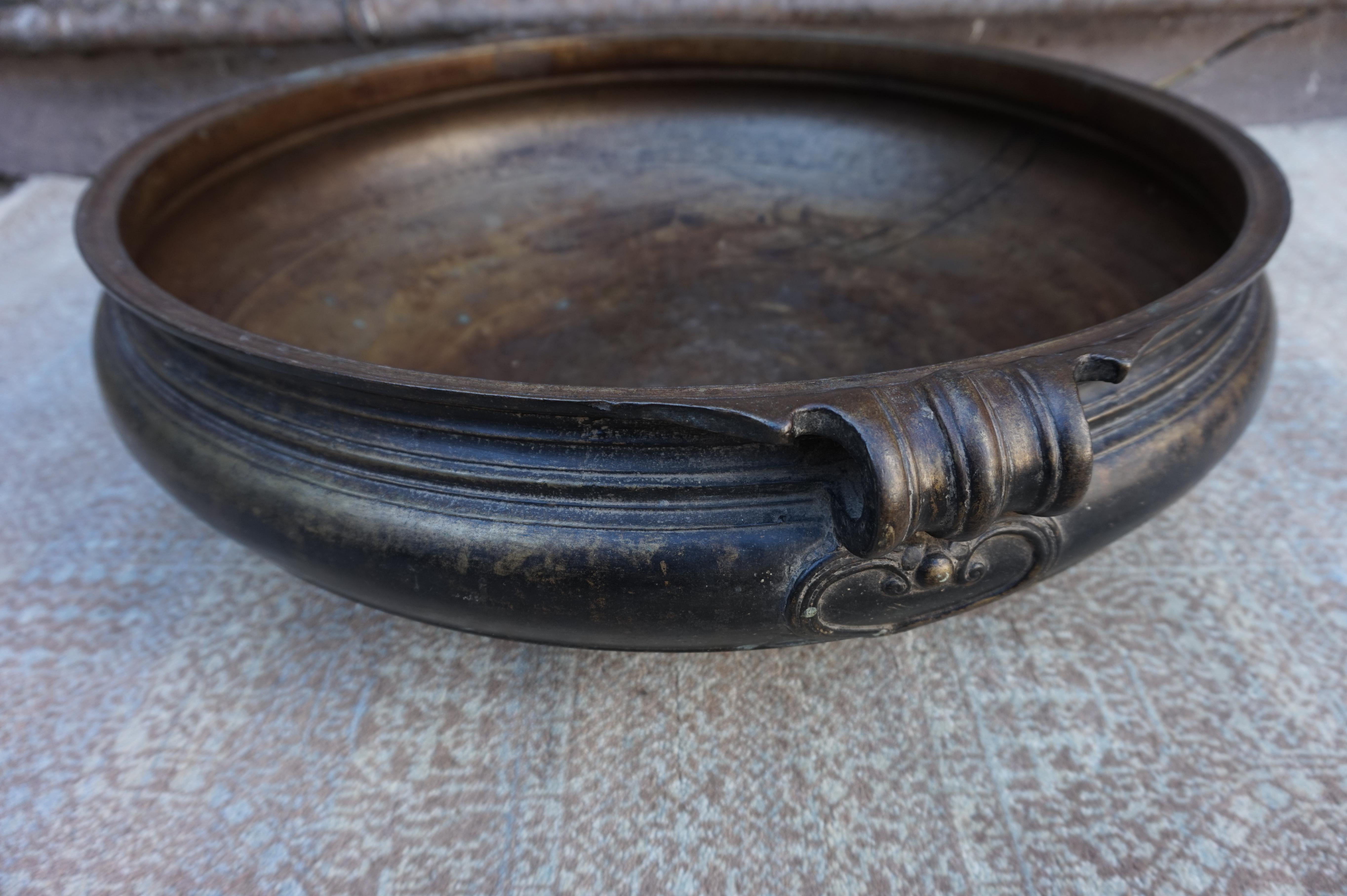 19th Century Cast Bronze Vessel Planter Sink with Handles & Original Patina For Sale 8