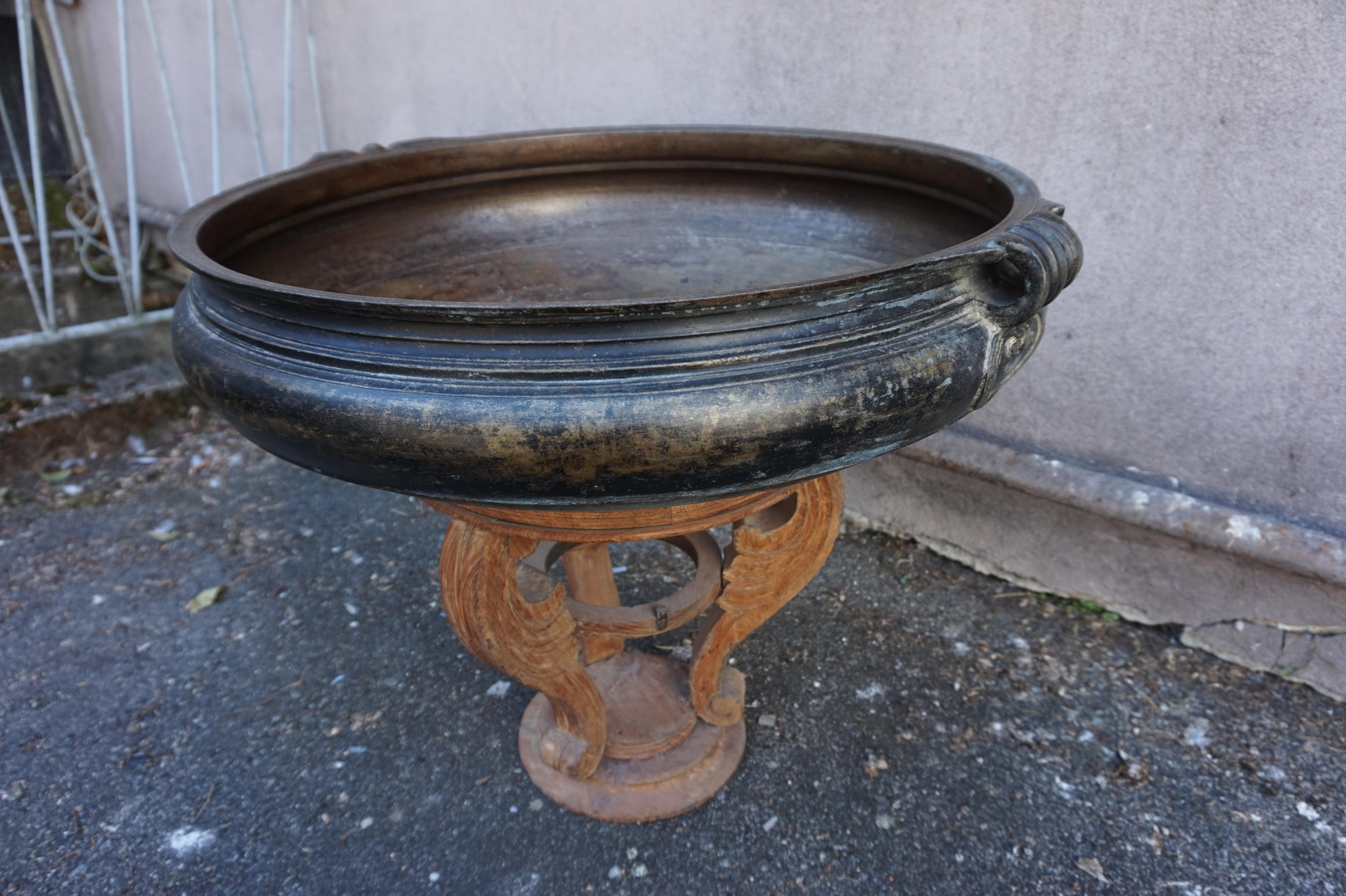 Other 19th Century Cast Bronze Vessel Planter Sink with Handles & Original Patina For Sale