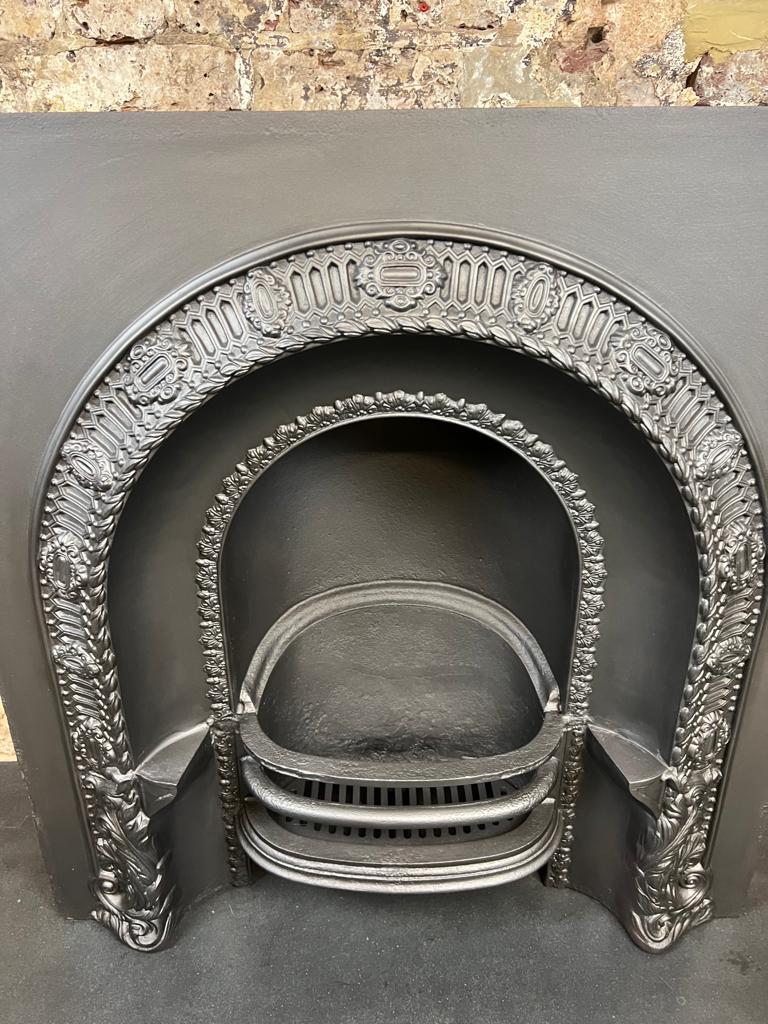 Victorian 19th Century Cast-iron Arch Fireplace Insert  For Sale