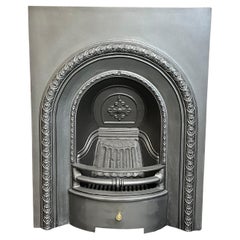 Cheminée à arc en fonte du 19e siècle