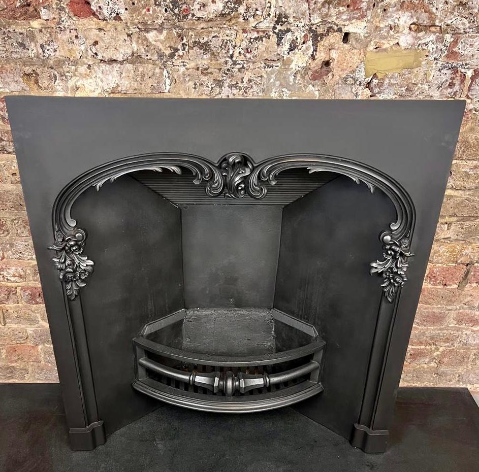 19th Century Cast Iron Arched Fireplace Insert For Sale 8