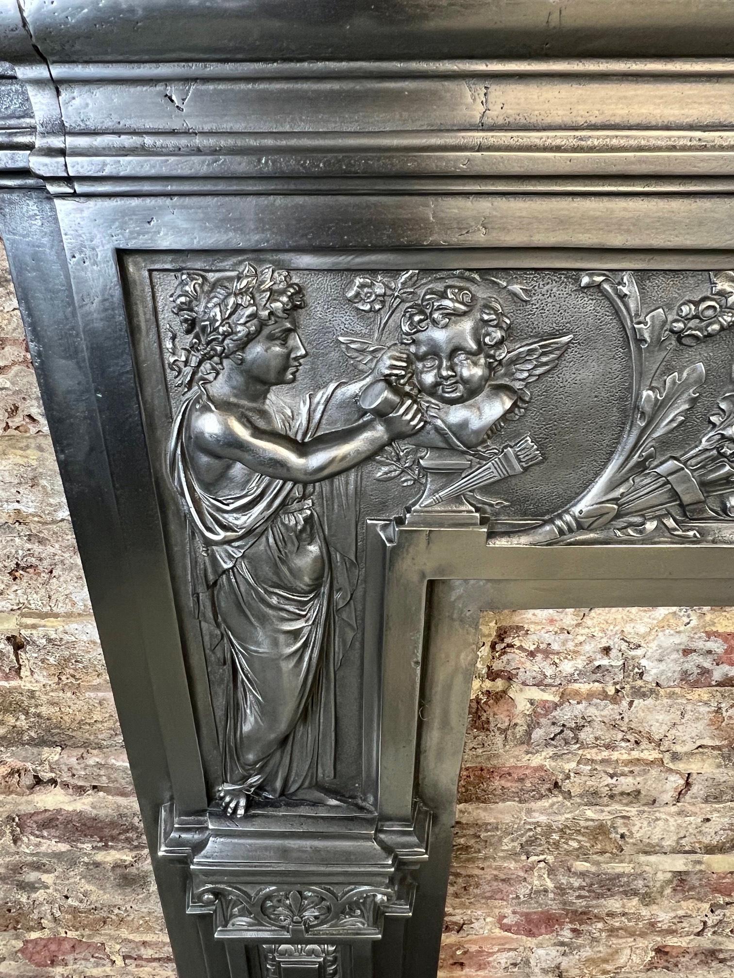 19. Jahrhundert Gusseisen brüniert Mantlepiece Surround im Angebot 8