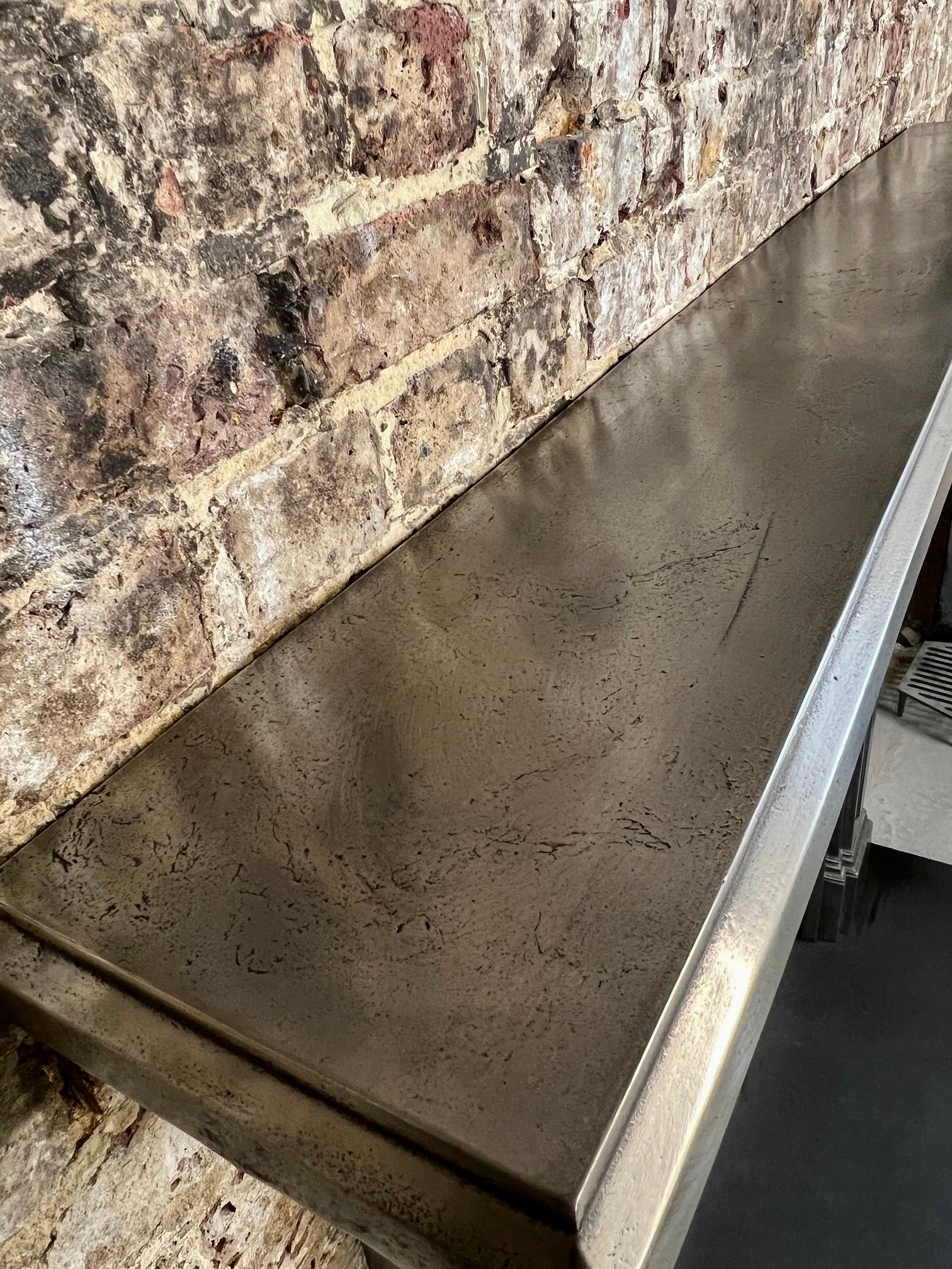 19. Jahrhundert Gusseisen brüniert Mantlepiece Surround im Angebot 10