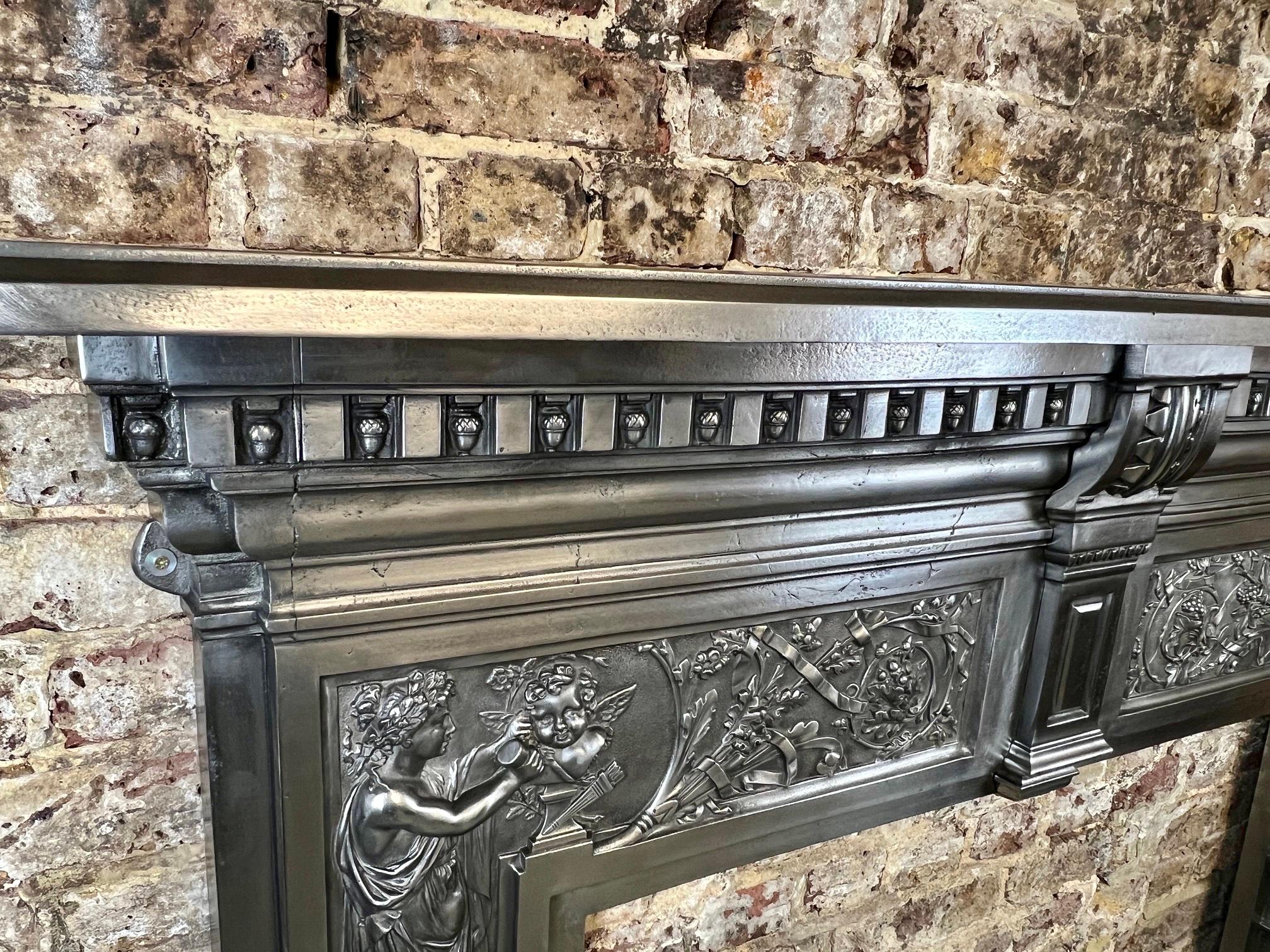 19. Jahrhundert Gusseisen brüniert Mantlepiece Surround (Viktorianisch) im Angebot