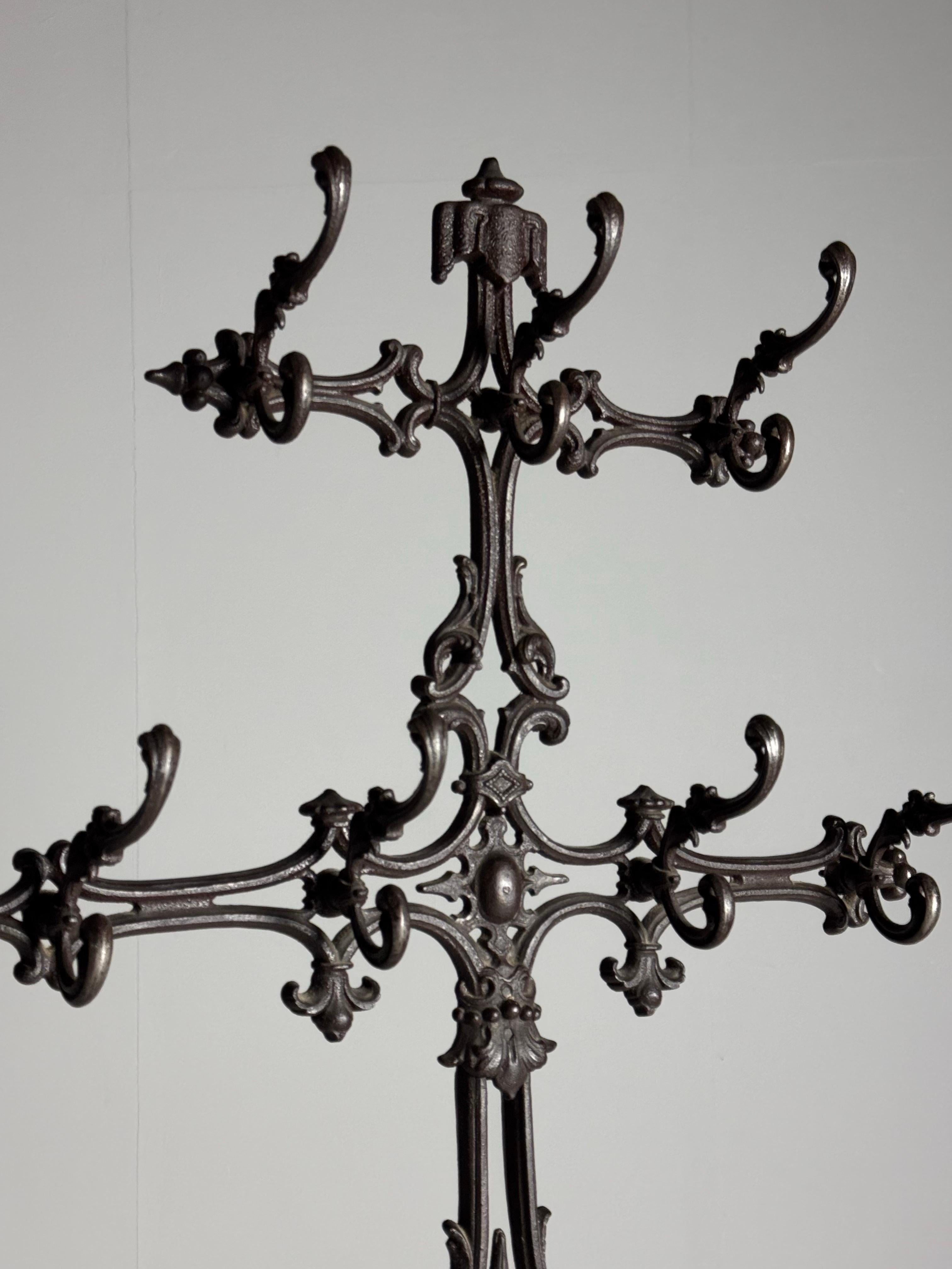 Appendiabiti in ghisa del XIX secolo in vendita 3