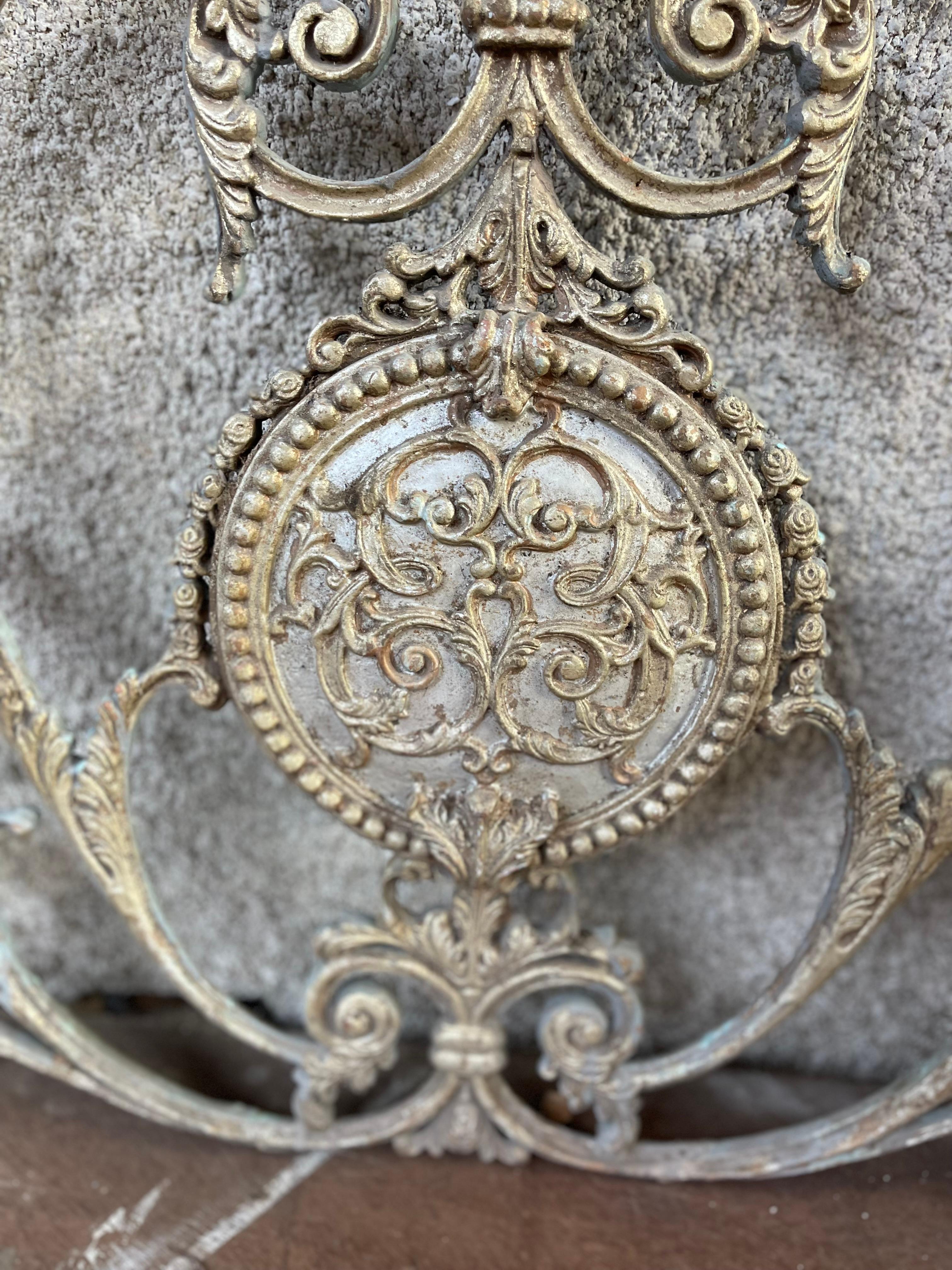 19th Century Cast Iron Decorative Panel with Floral scrolling For Sale 7