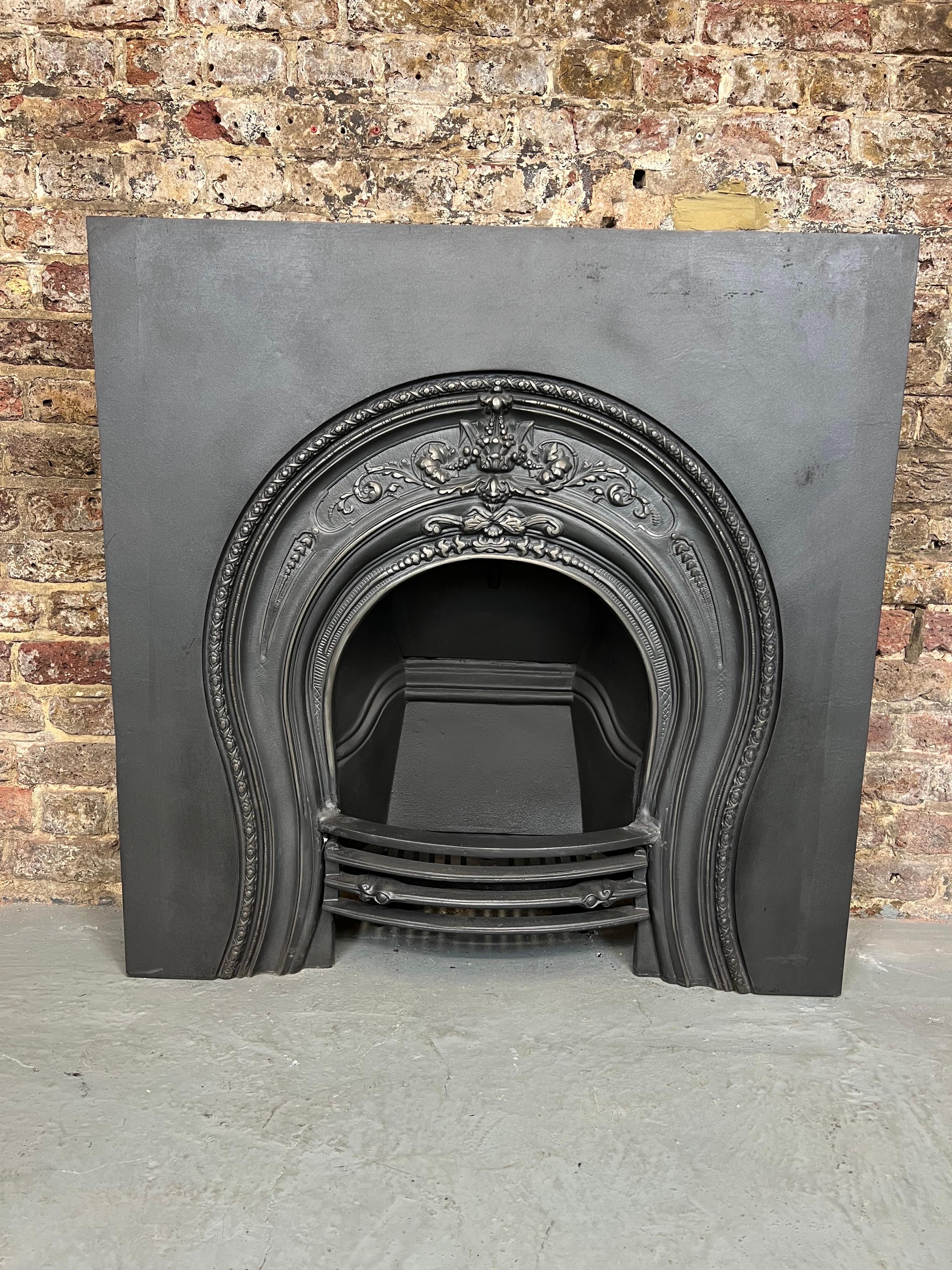 19th Century Cast Iron Fireplace Insert For Sale 8