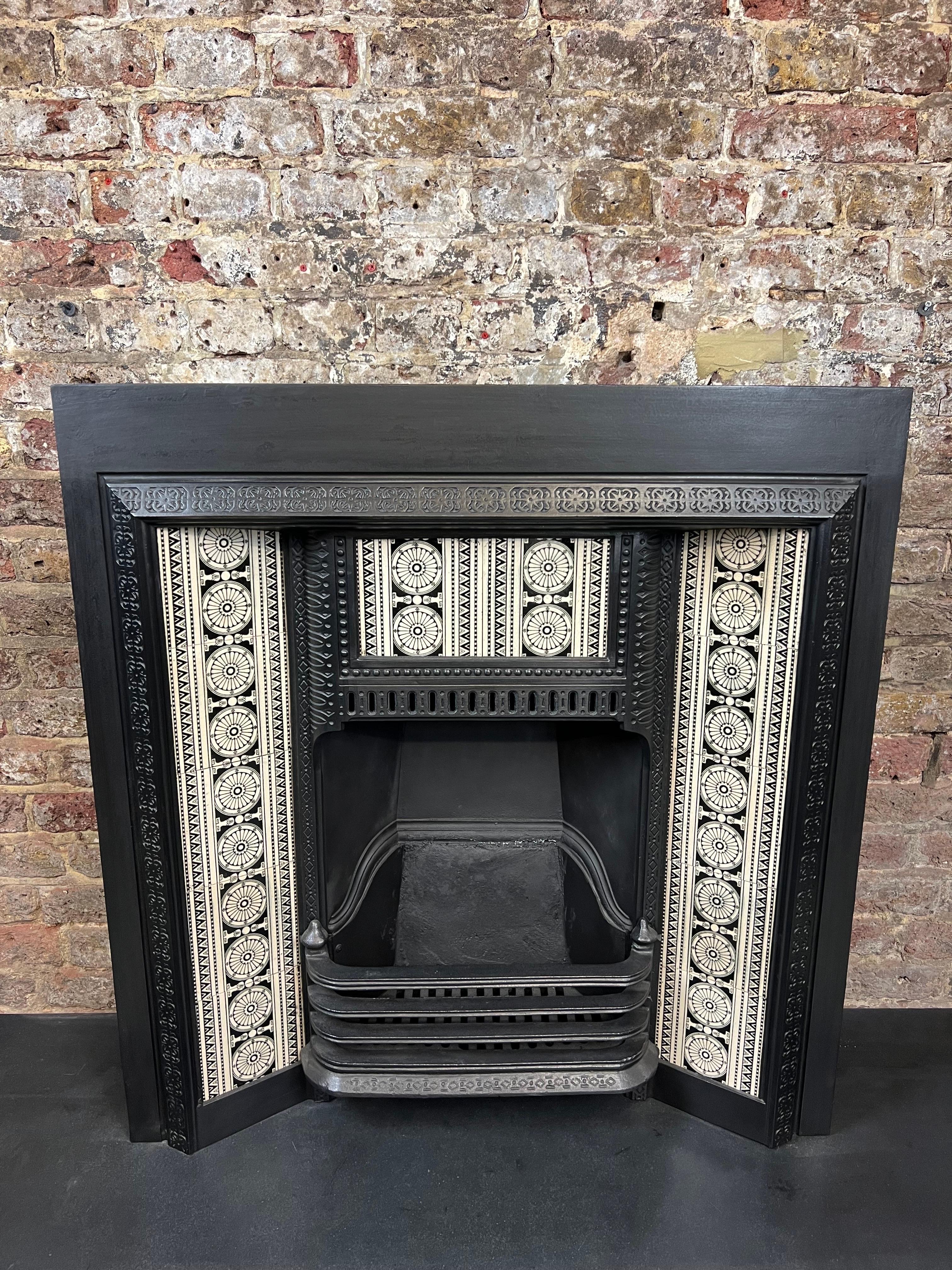 Ceramic 19th Century Cast-iron Fireplace Insert With Minton Tiles  For Sale
