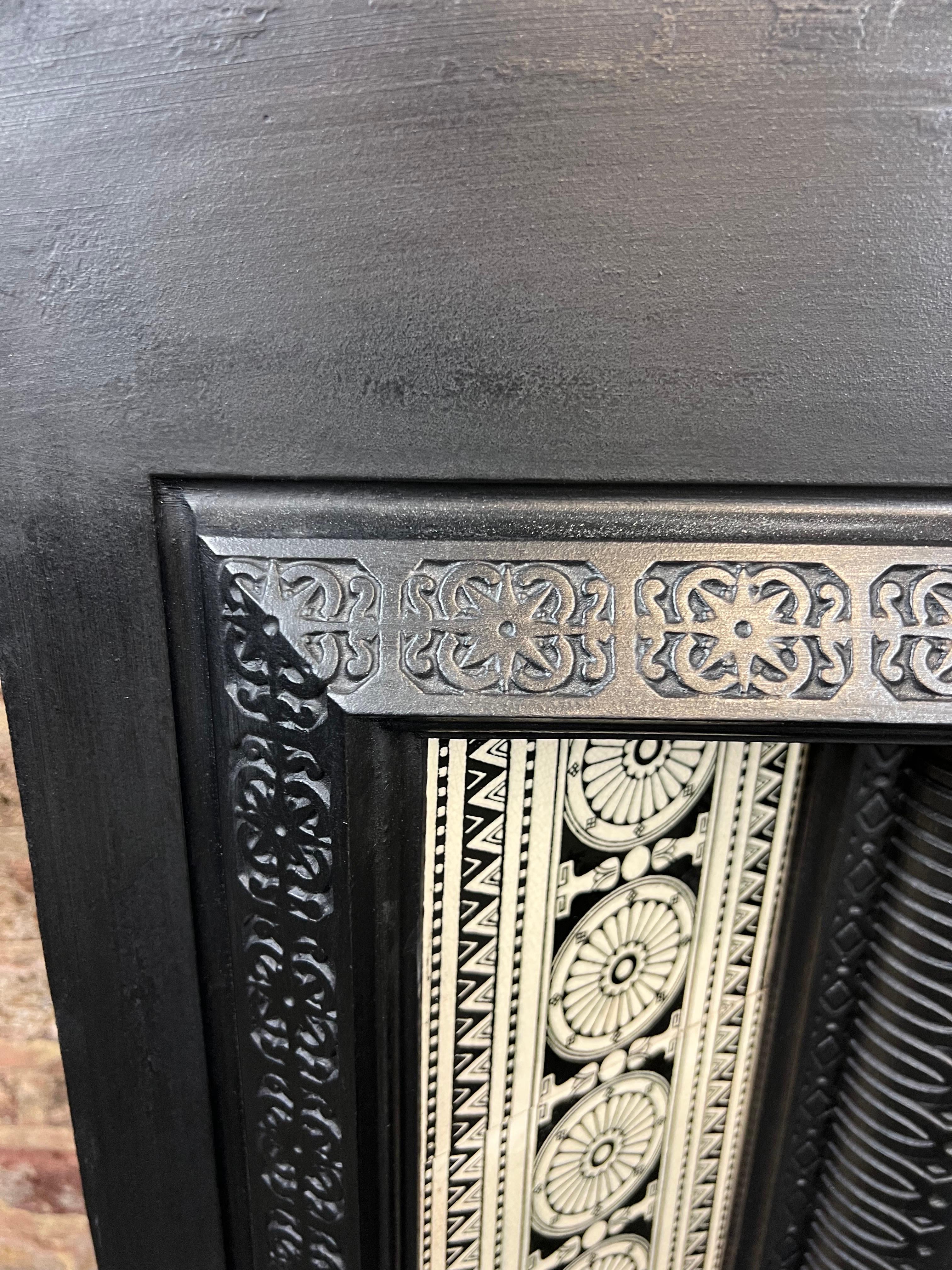 Blackened 19th Century Cast-iron Fireplace Insert With Minton Tiles  For Sale
