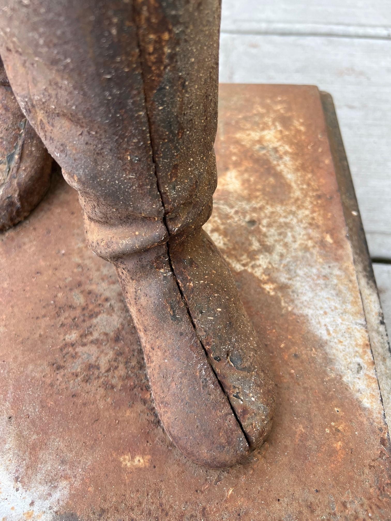 Statue de jockey de pelouse en fonte du 19e siècle en vente 8