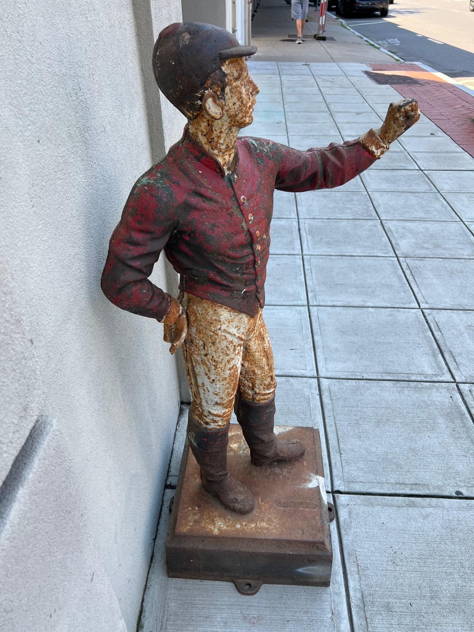 Fer Statue de jockey de pelouse en fonte du 19e siècle en vente