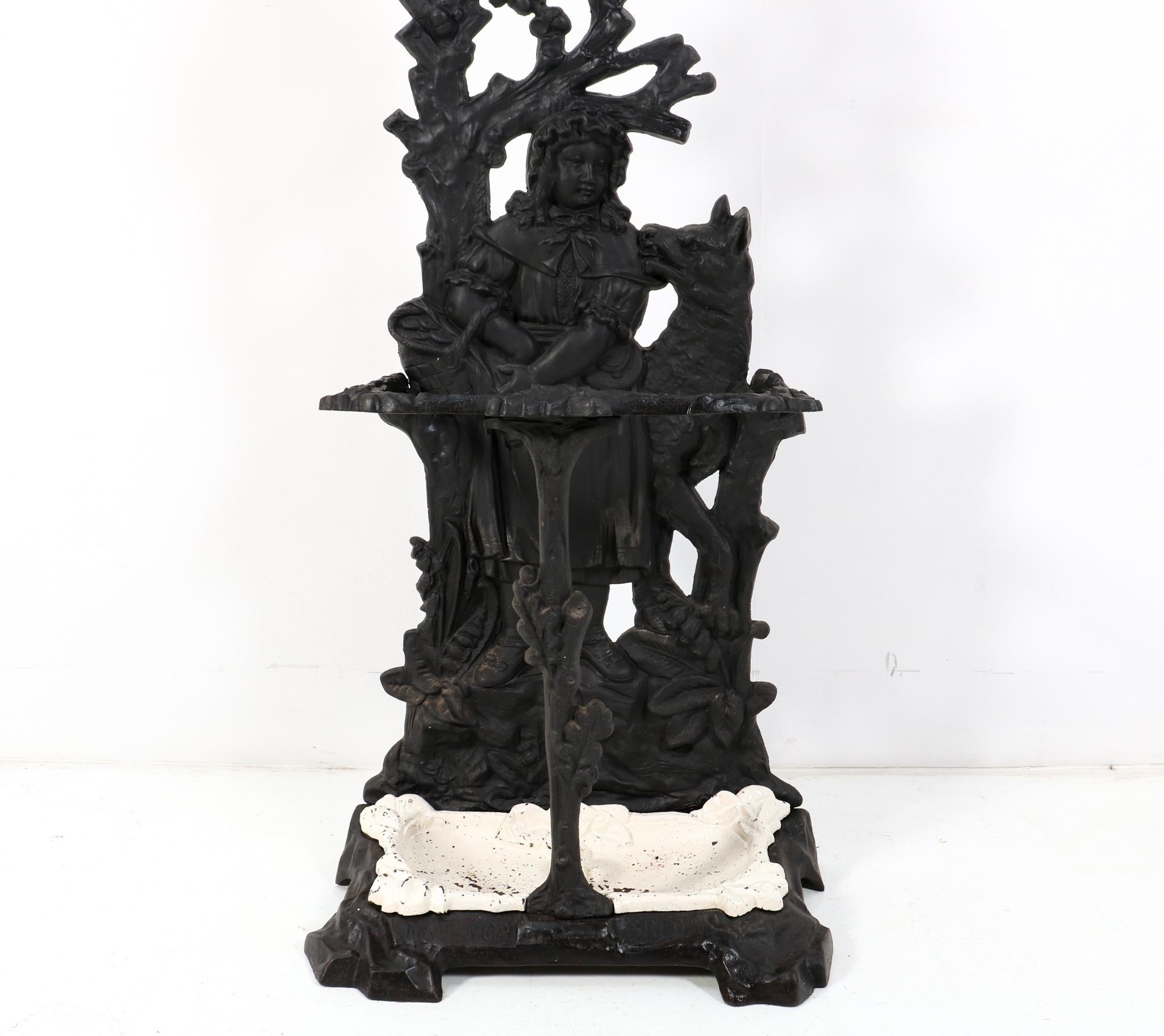 19th Century Cast Iron Red Riding Hood & the Wolf Porte Manteau or Hall Stand For Sale 2
