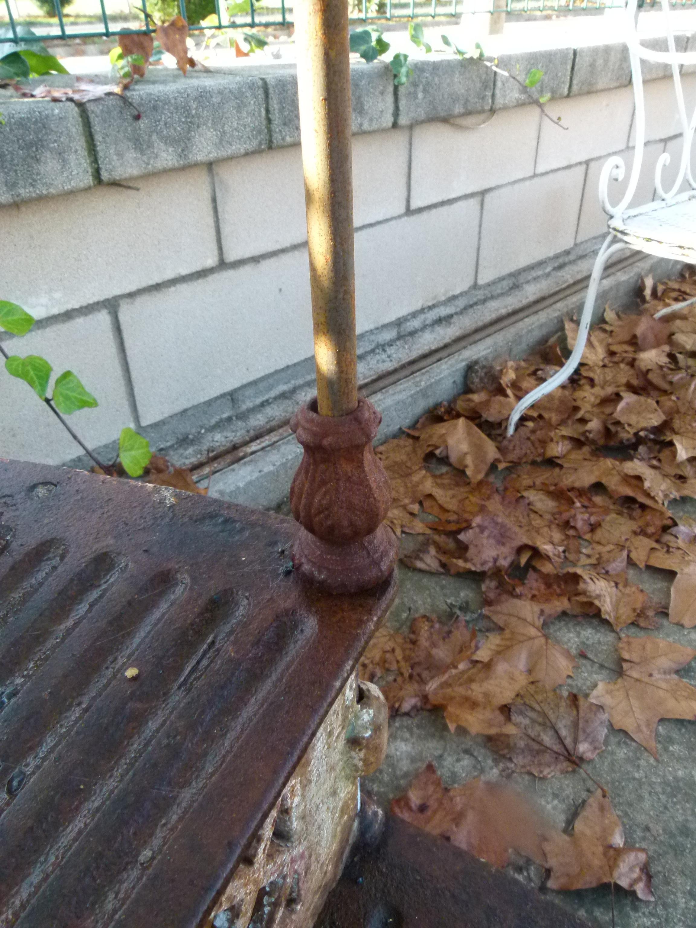 19th Century Cast Iron Spiral Staircase 4