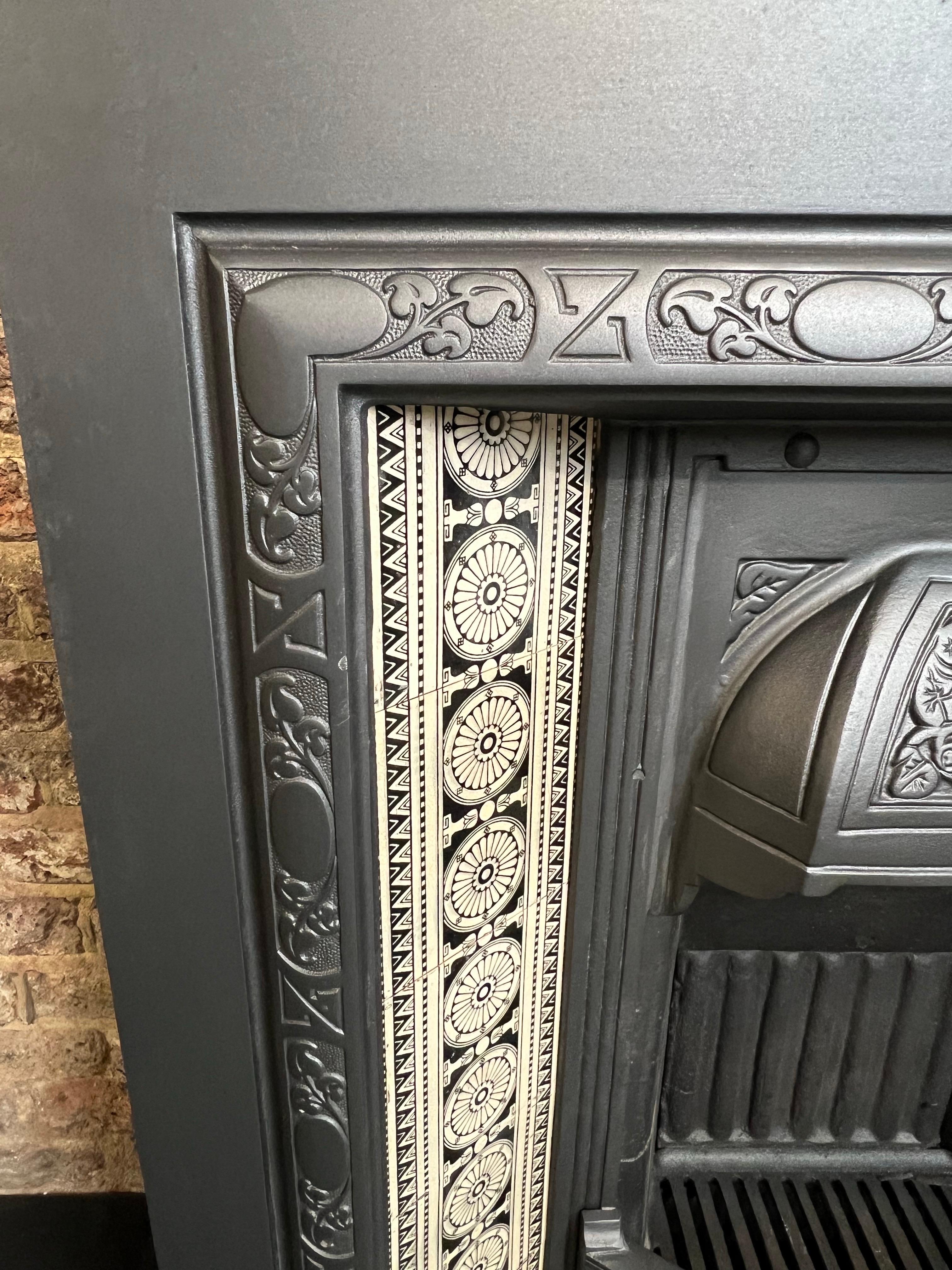 Victorian 19th Century Cast Iron Tiled Fireplace Insert For Sale